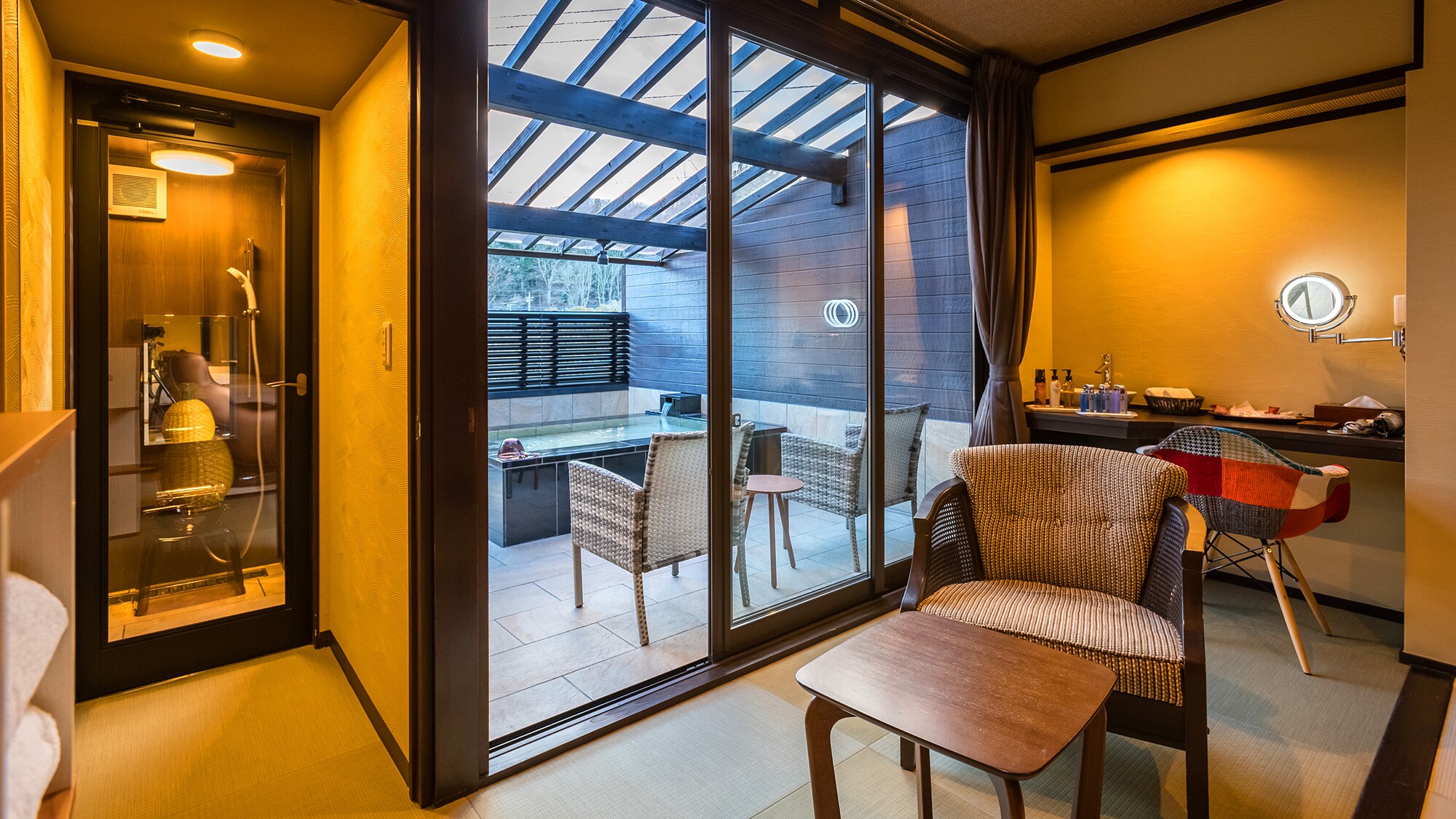 [Room with open-air bath, D type Japanese-style room 10 tatami mats, non-smoking room]