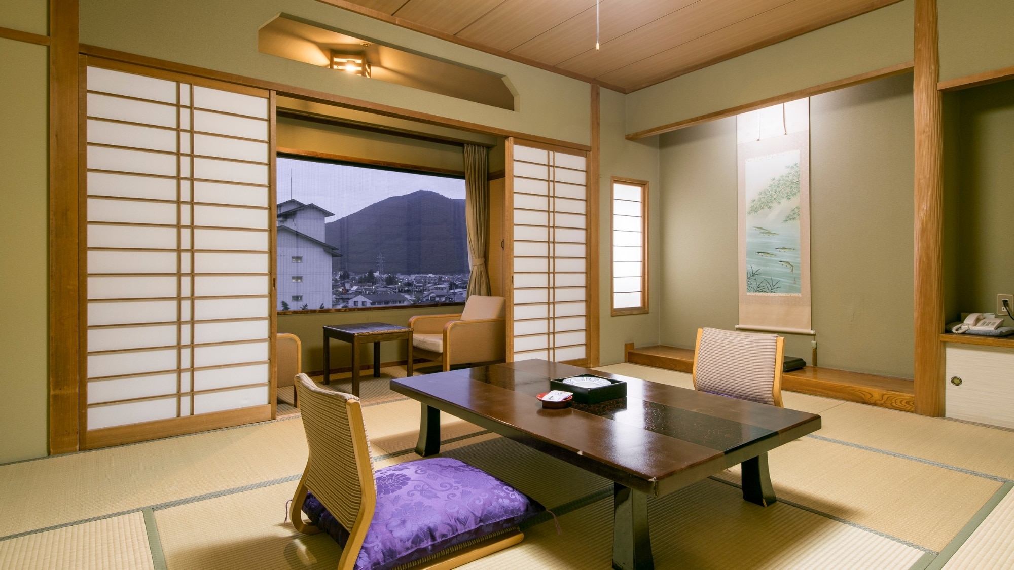 [8 tatami Japanese-style room] Wi-Fi available. Bathroom and toilet included. The bath in the room also has hot spring water.