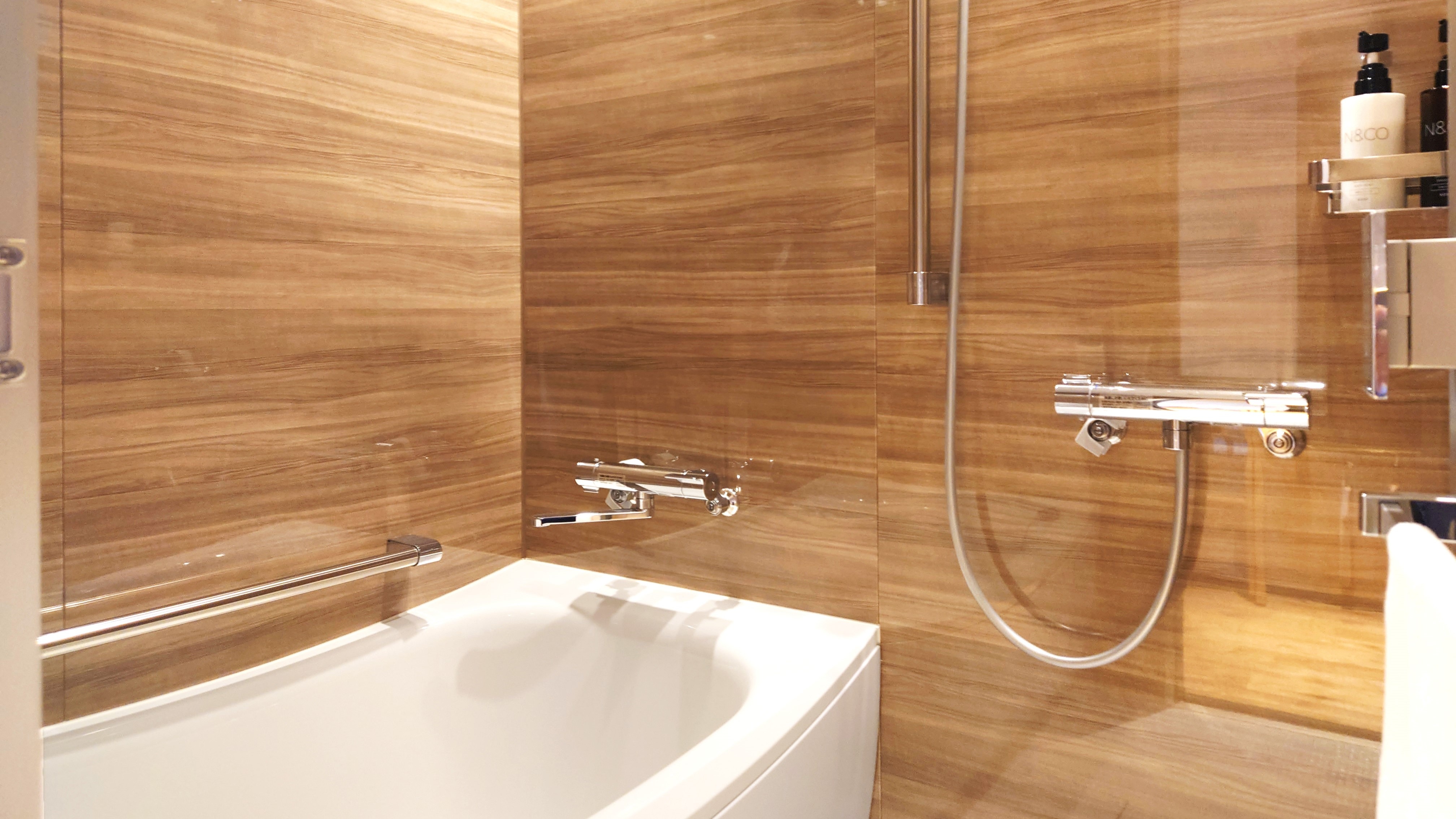 All rooms have separate baths and toilets! You can take your time bathing.