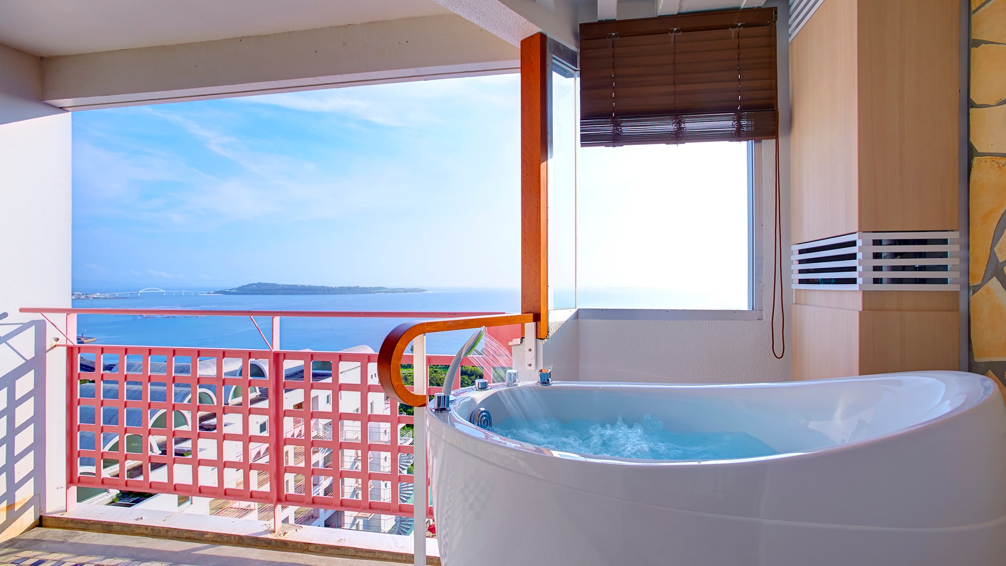 [Ocean Premier Western Room + View Bath] Premium twin room. Equipped with a view bath on the balcony. special