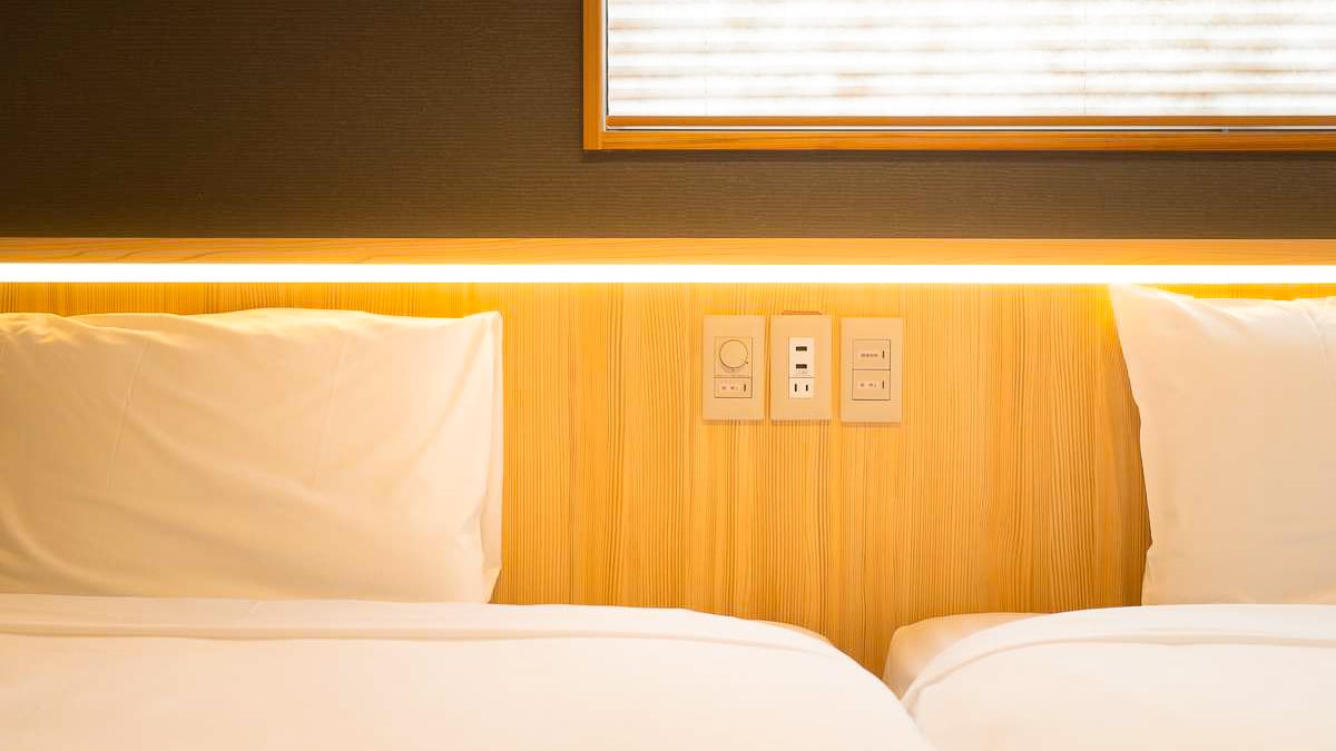 Equipped with bedside outlet