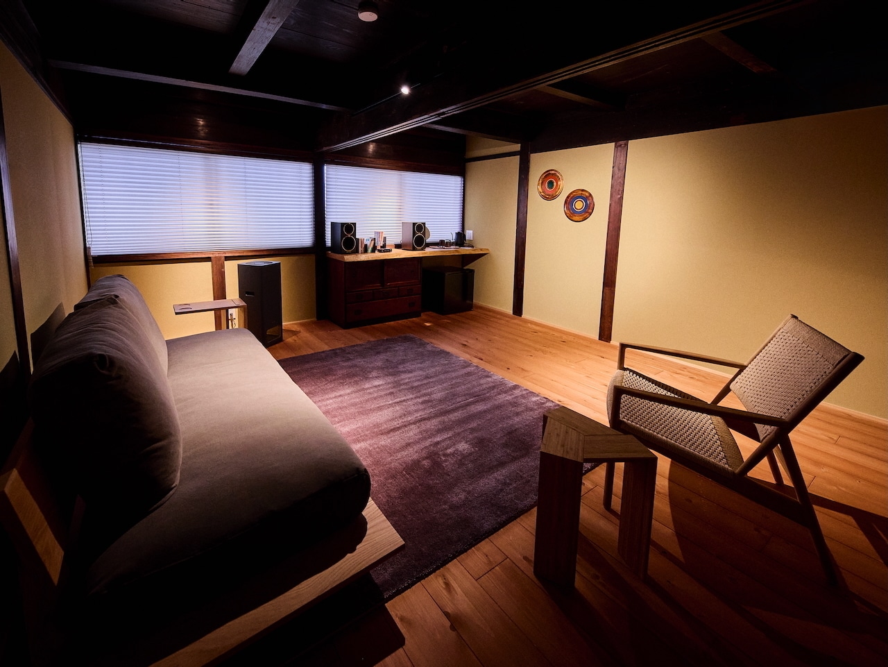 Chiyoya Room 101 - Living Room