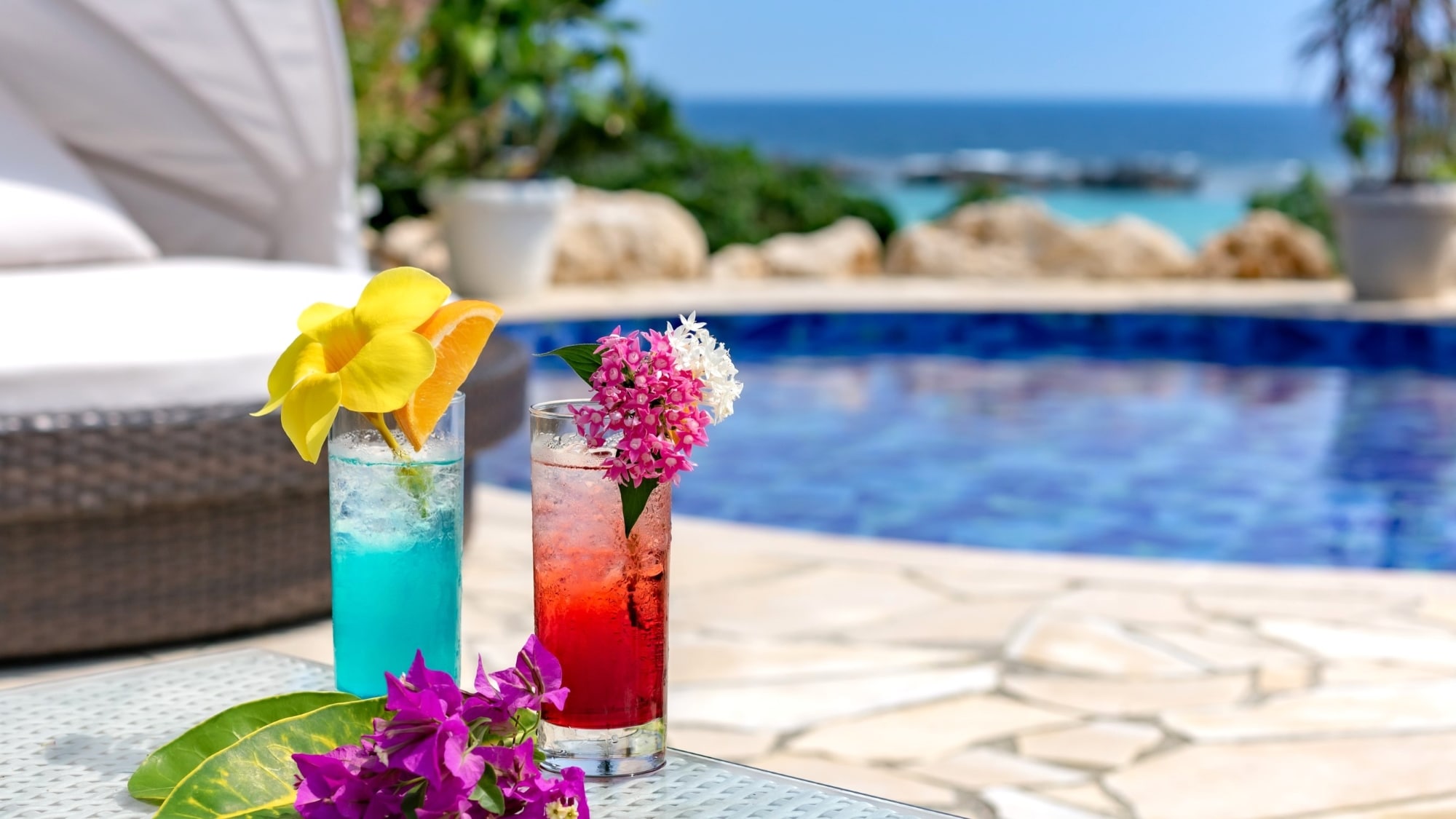 [Shigira Garden Pool] Enjoy the summer while enjoying drinks by the pool!