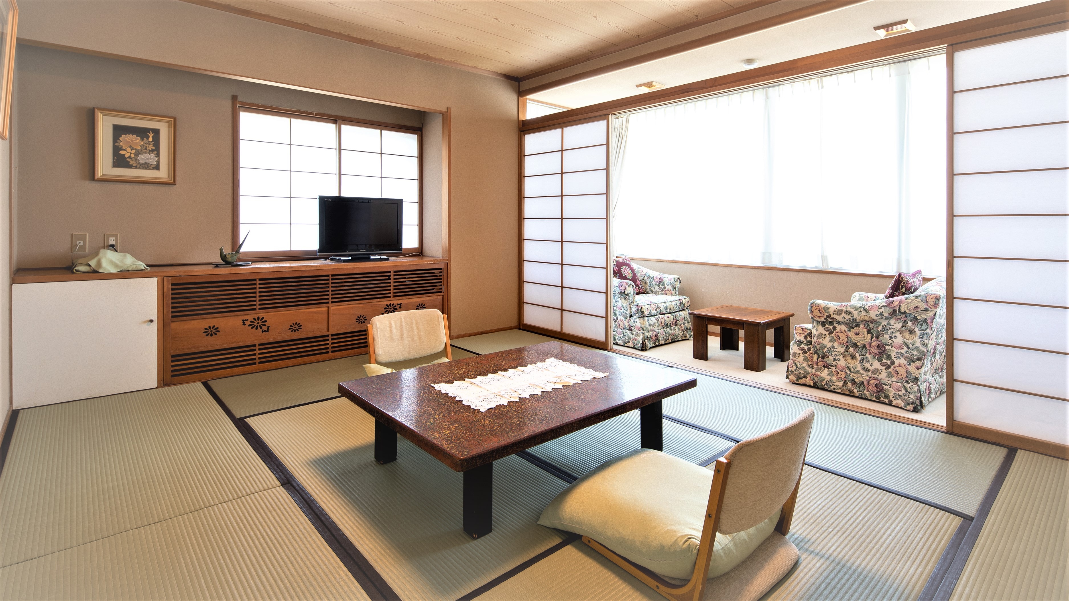 Japanese-style room 16:9
