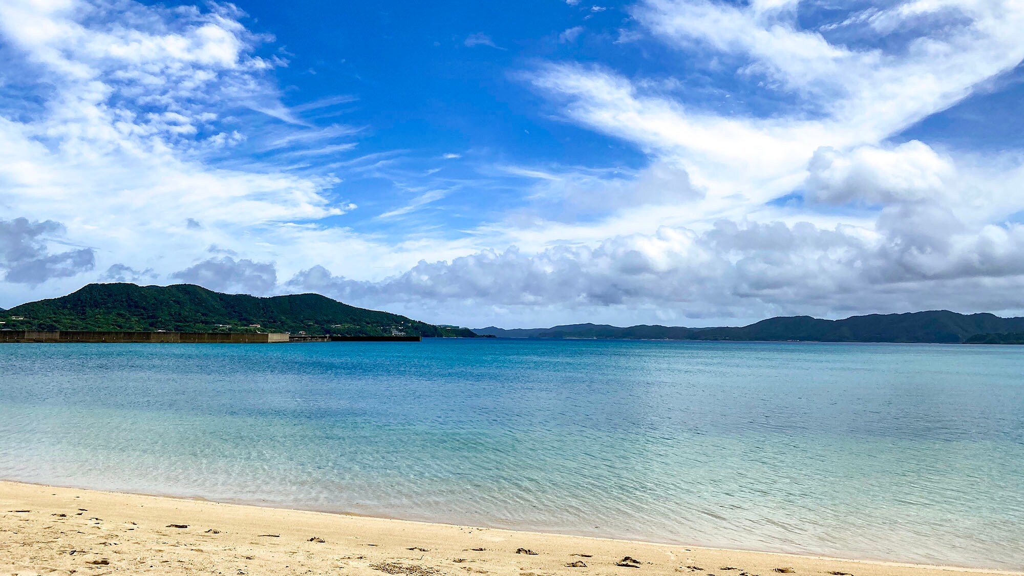 ・When you leave your room, the sea is right in front of you