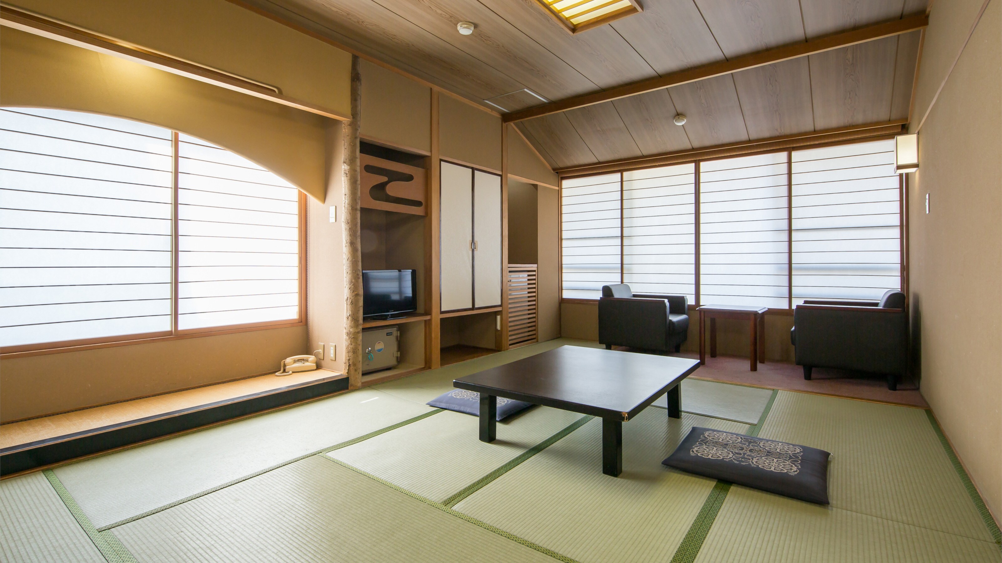Phòng kiểu Nhật (10 tấm chiếu tatami) (ví dụ)