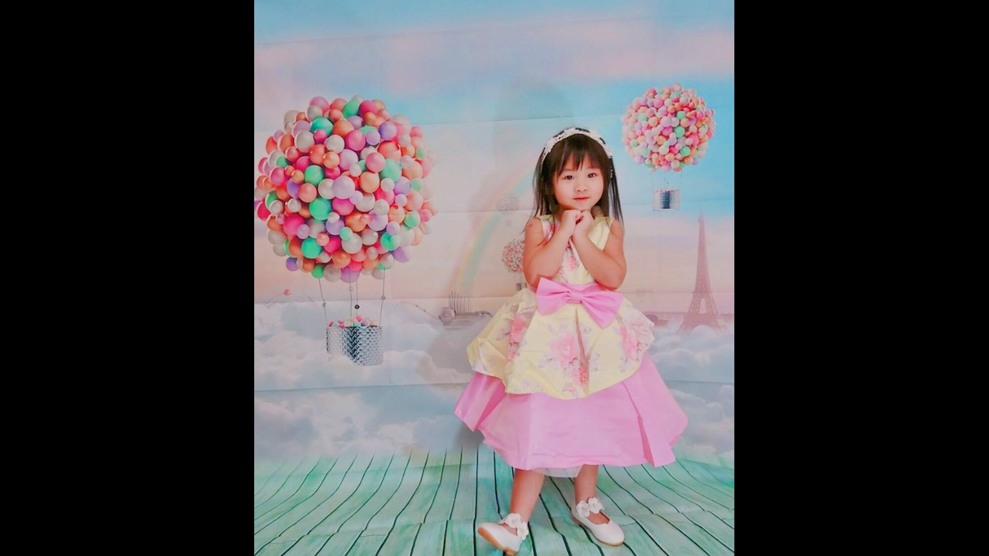 *[孩子们可以穿任意数量的服装/一日游]您的家人将成为您的造型师和摄影师！