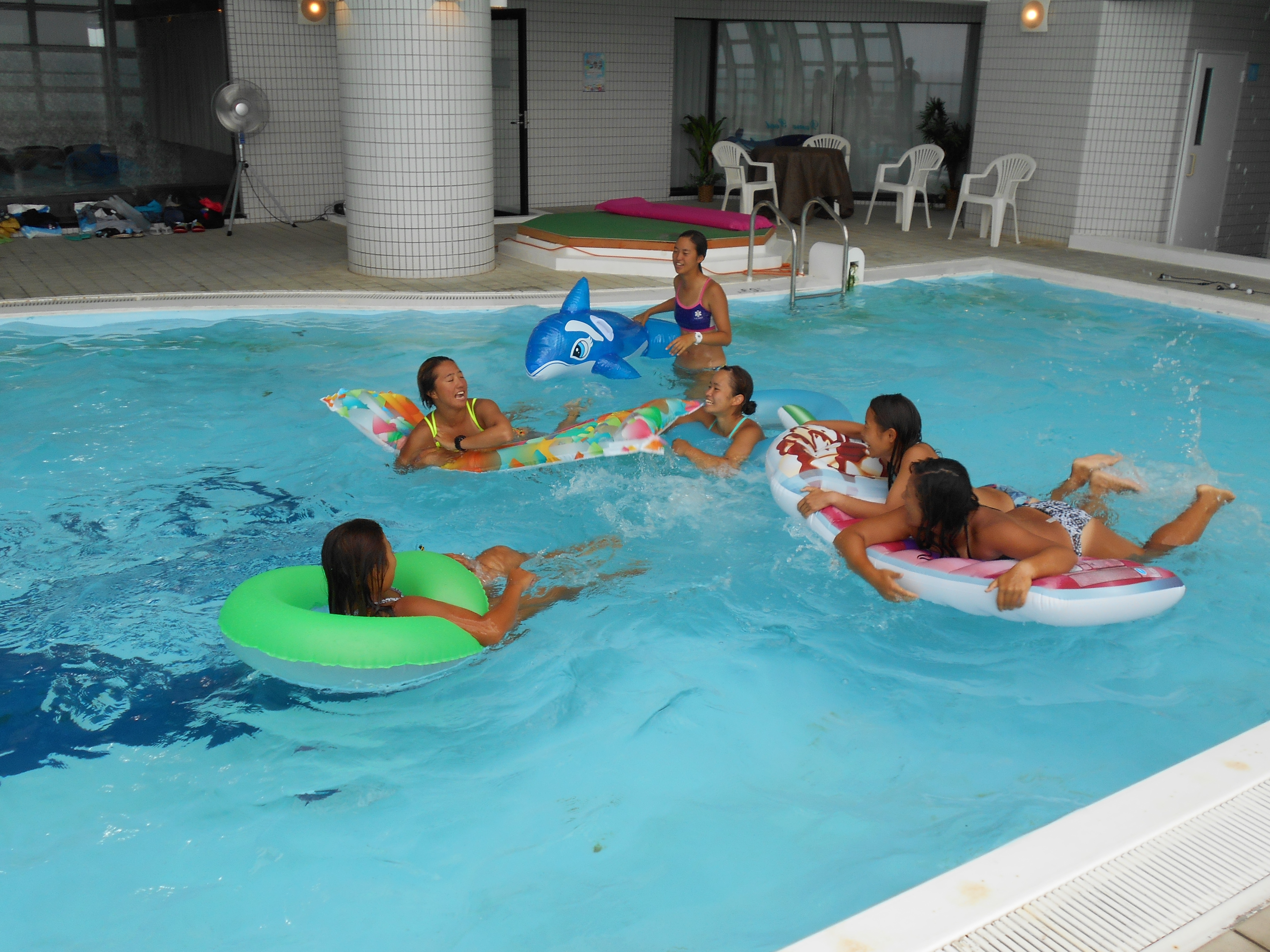 5th floor pool "Blue Whale"