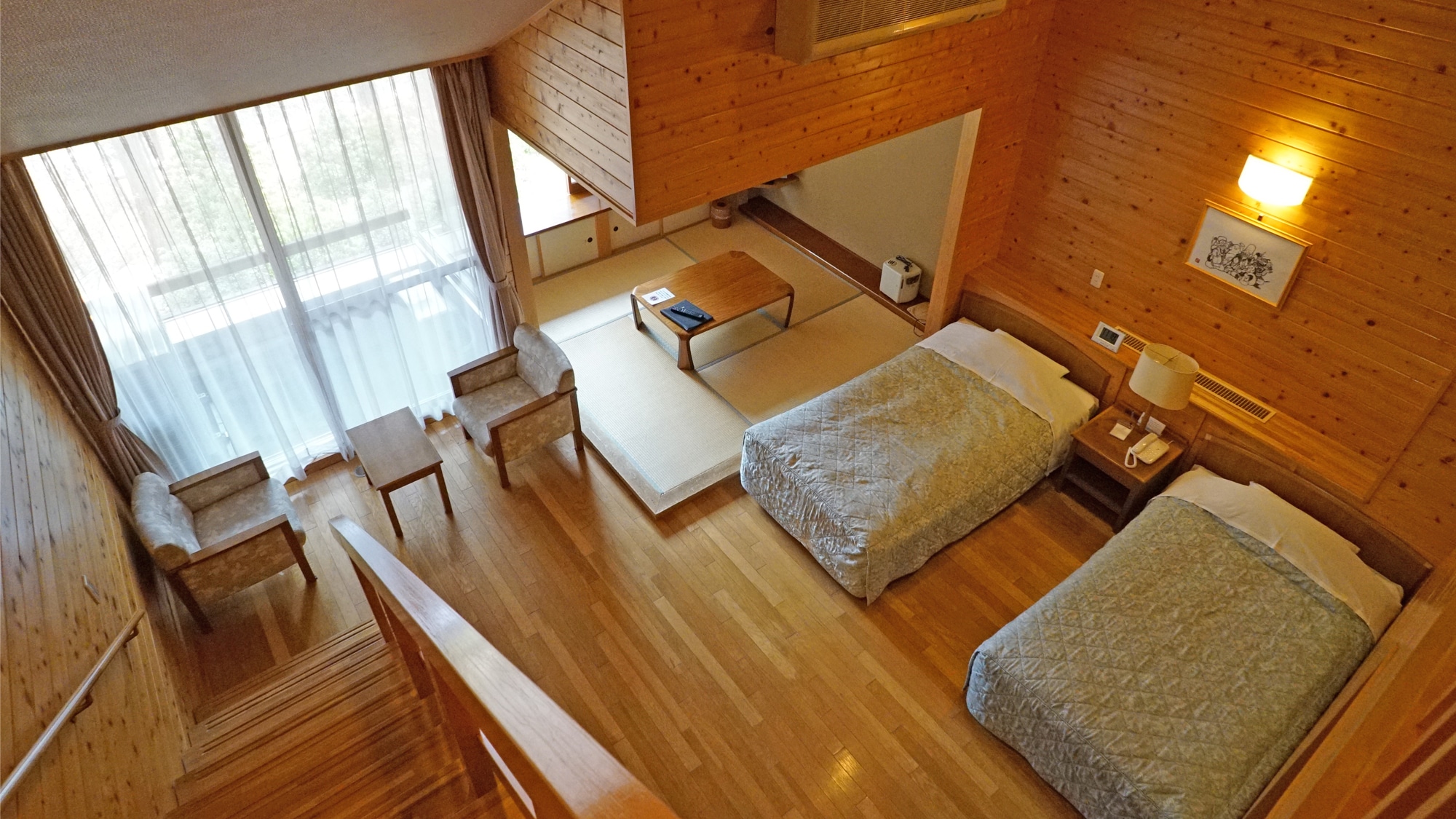 [Special room] Japanese and Western room with loft, capacity 6 people (4 beds + 2 futons)
