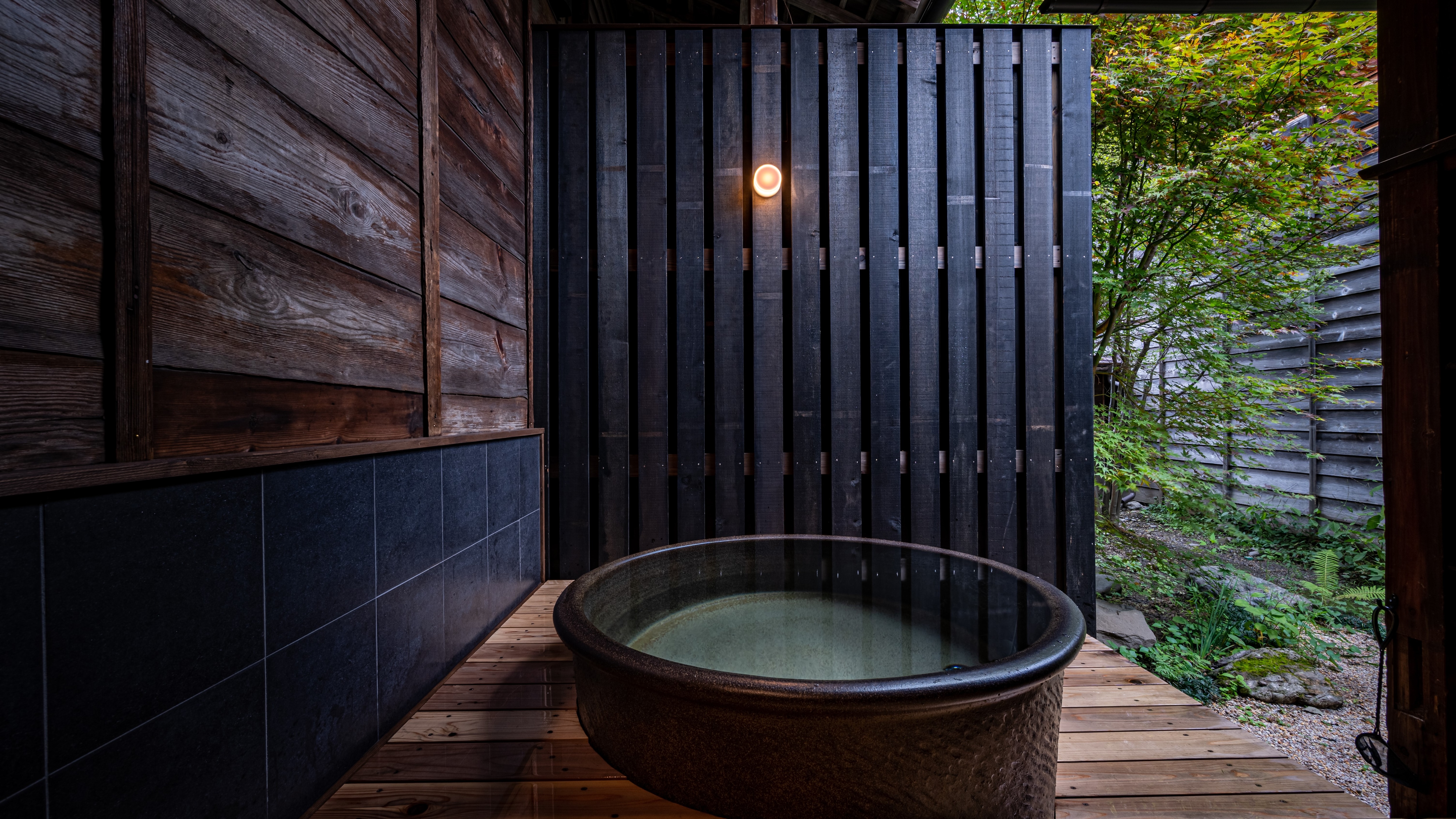 [Toshiyoshiya] Hyakugo / Shoin-zukuri, luxury of tatami room / with semi-open-air bath