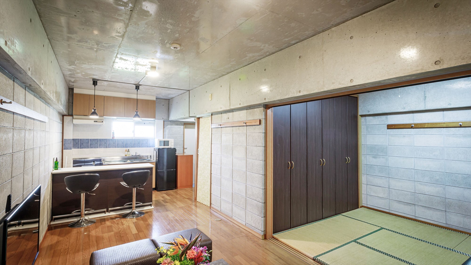 [Kamar bergaya Jepang + kamar tempat tidur sofa] Sekilas