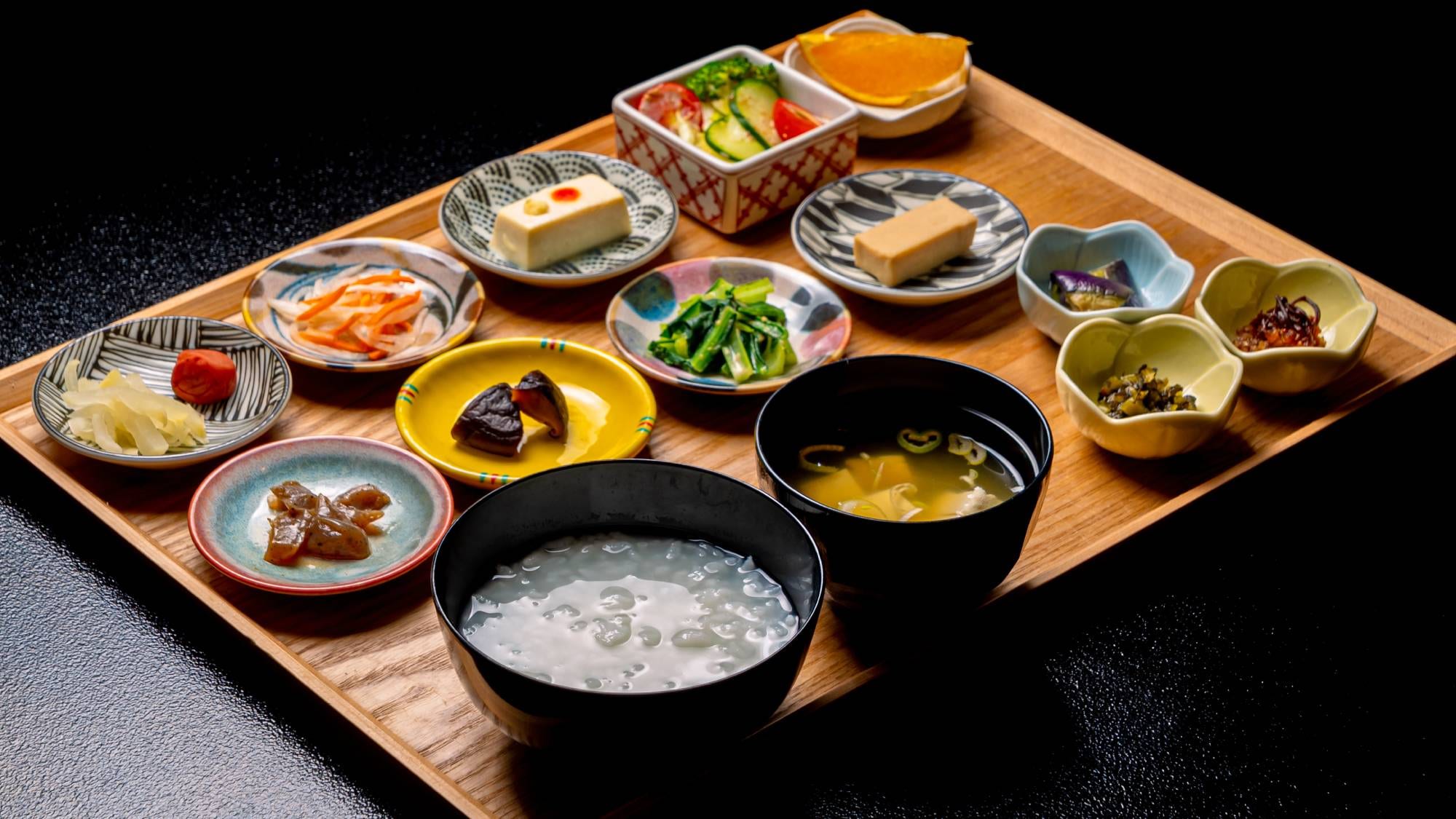 Morning Gourd and 12-item Vegetarian Cuisine
