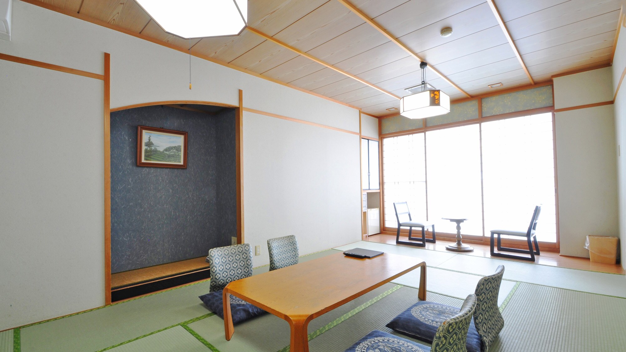 [Japanese-style room with 10 tatami mats - example]