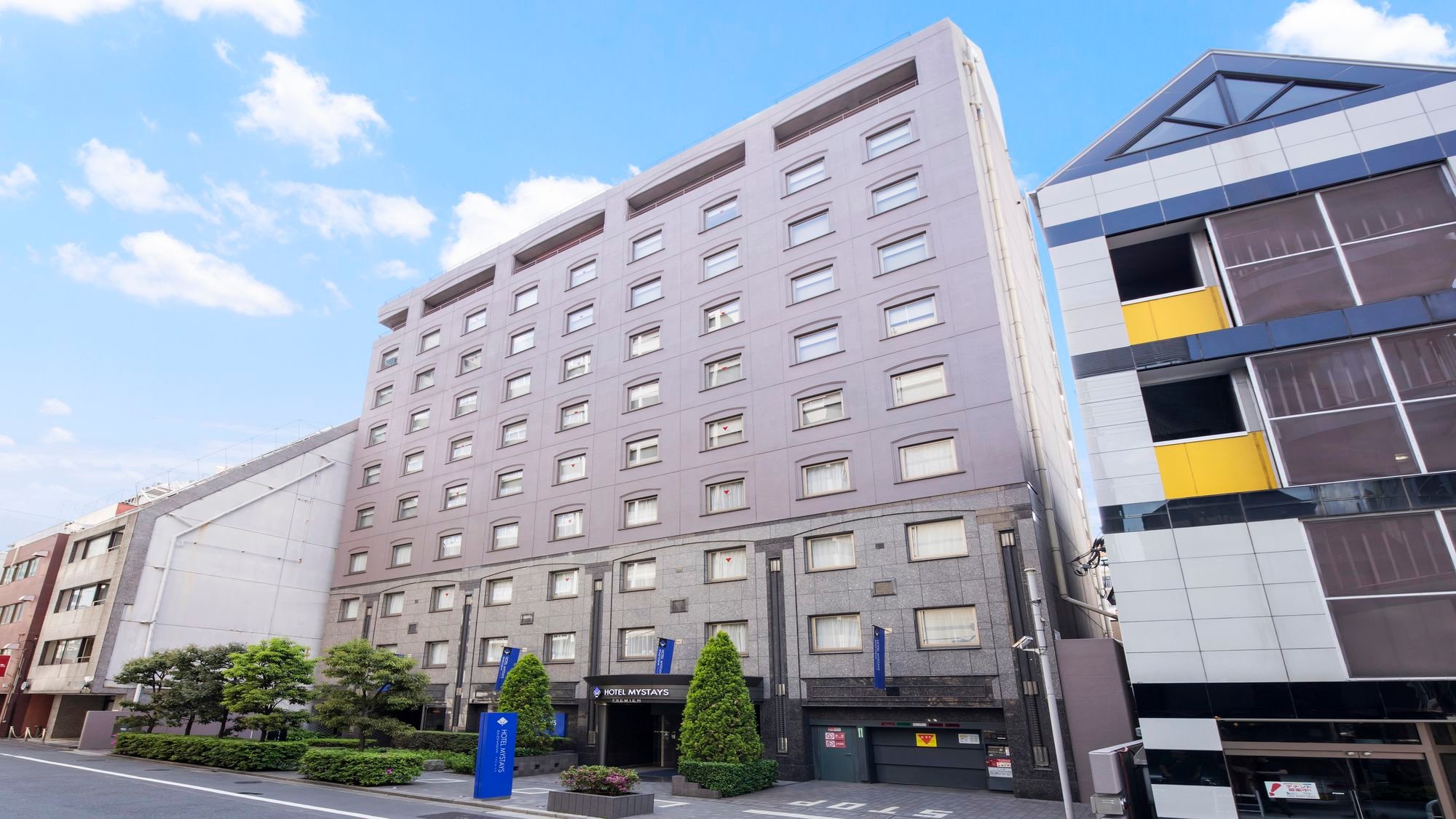 Great location with a 5-minute walk to JR Monorail Hamamatsucho Station. Comfortable access to the city center ☆ 彡
