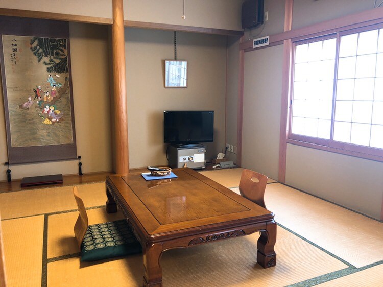 [New building] 8 tatami mats (2 consecutive rooms)