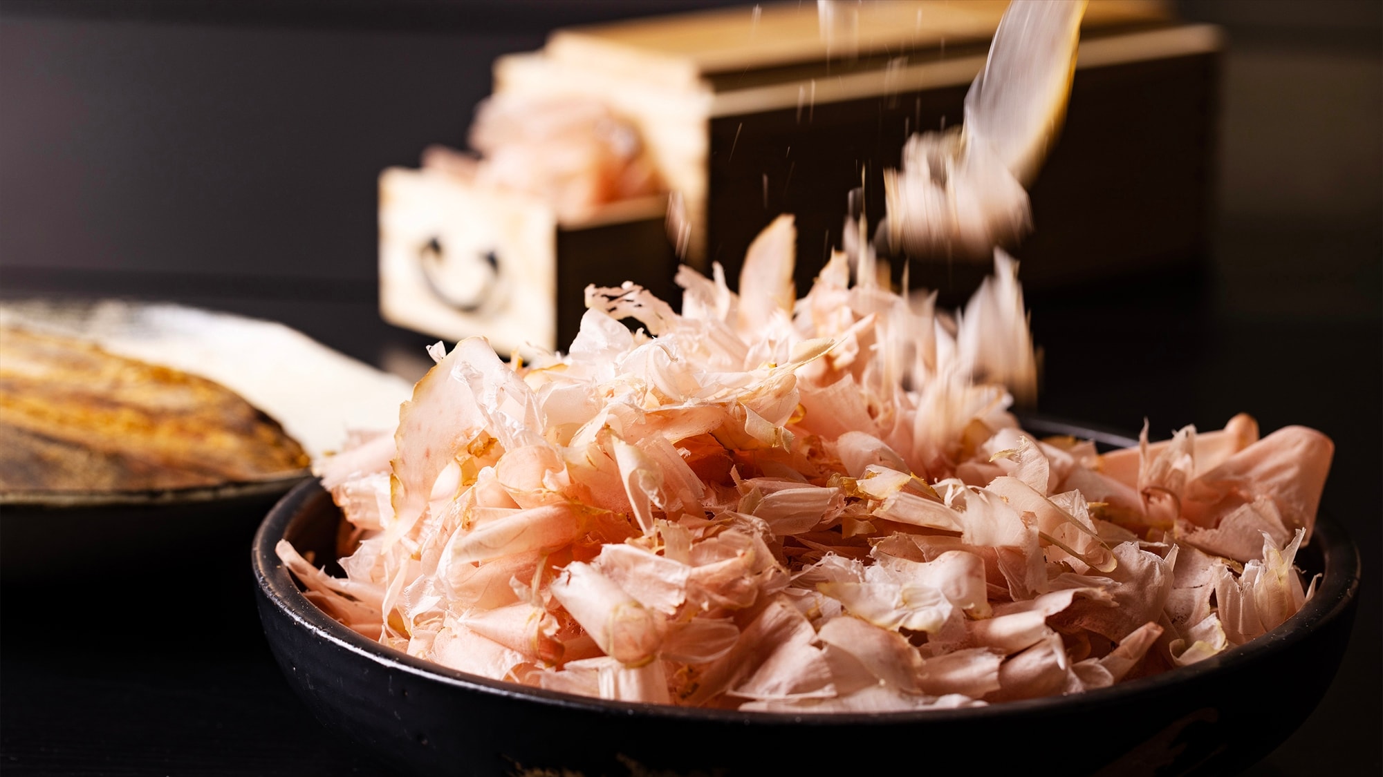 [New ultra-thin texture! Made with Ibusuki bonito flakes]