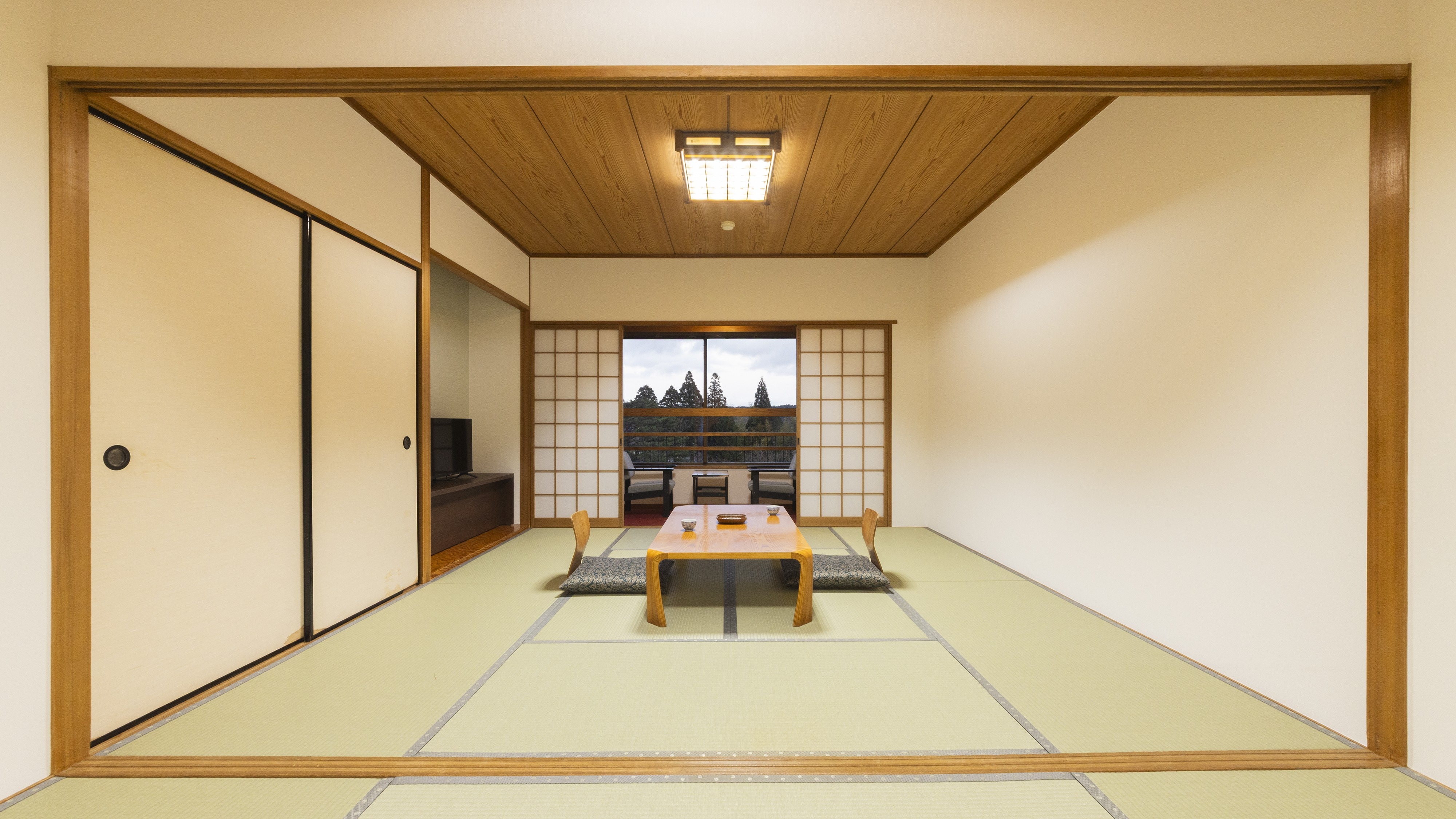 Phòng kiểu Nhật ở tầng trên cùng (12 chiếu tatami)