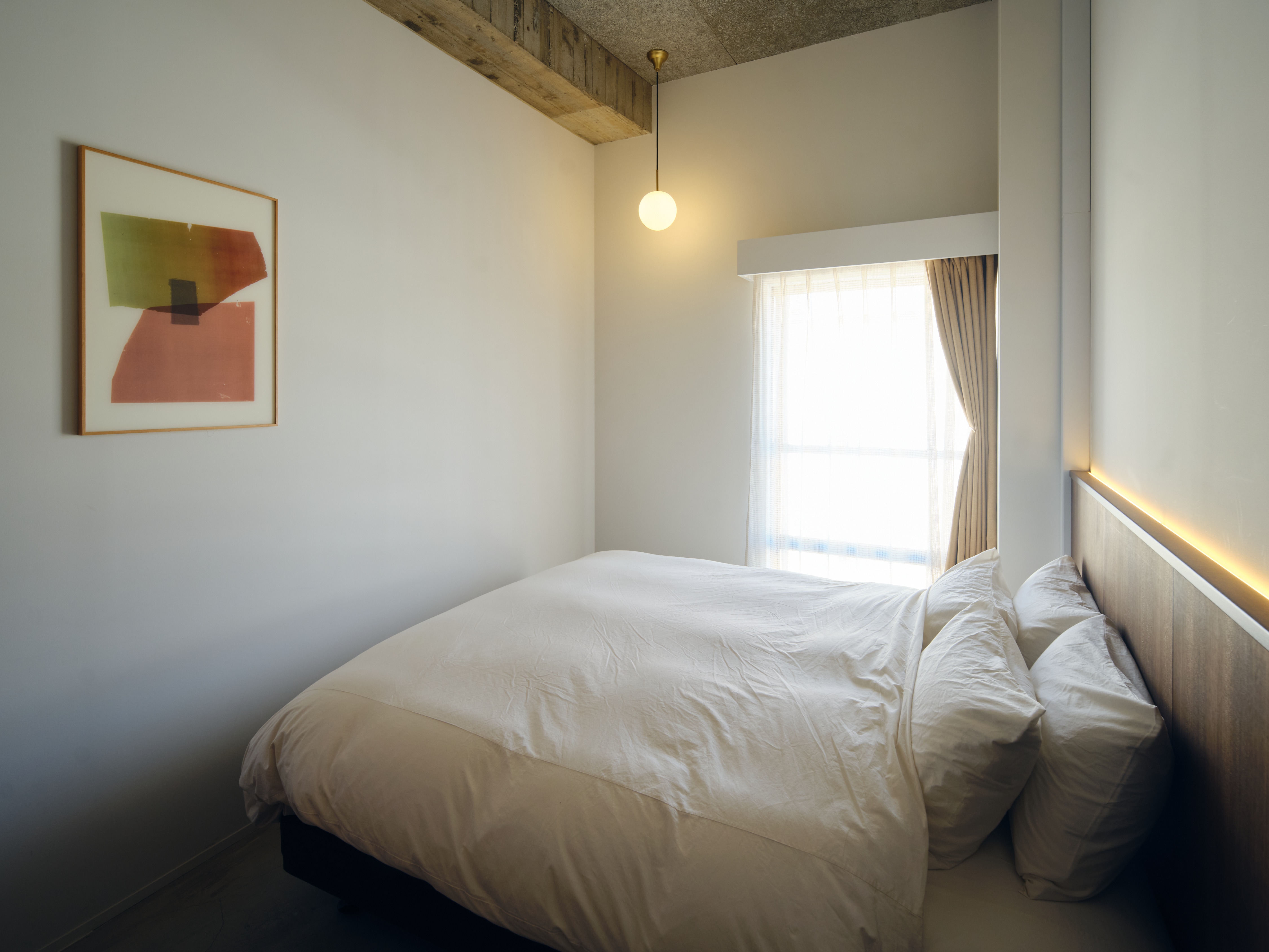 Standard Queen Room