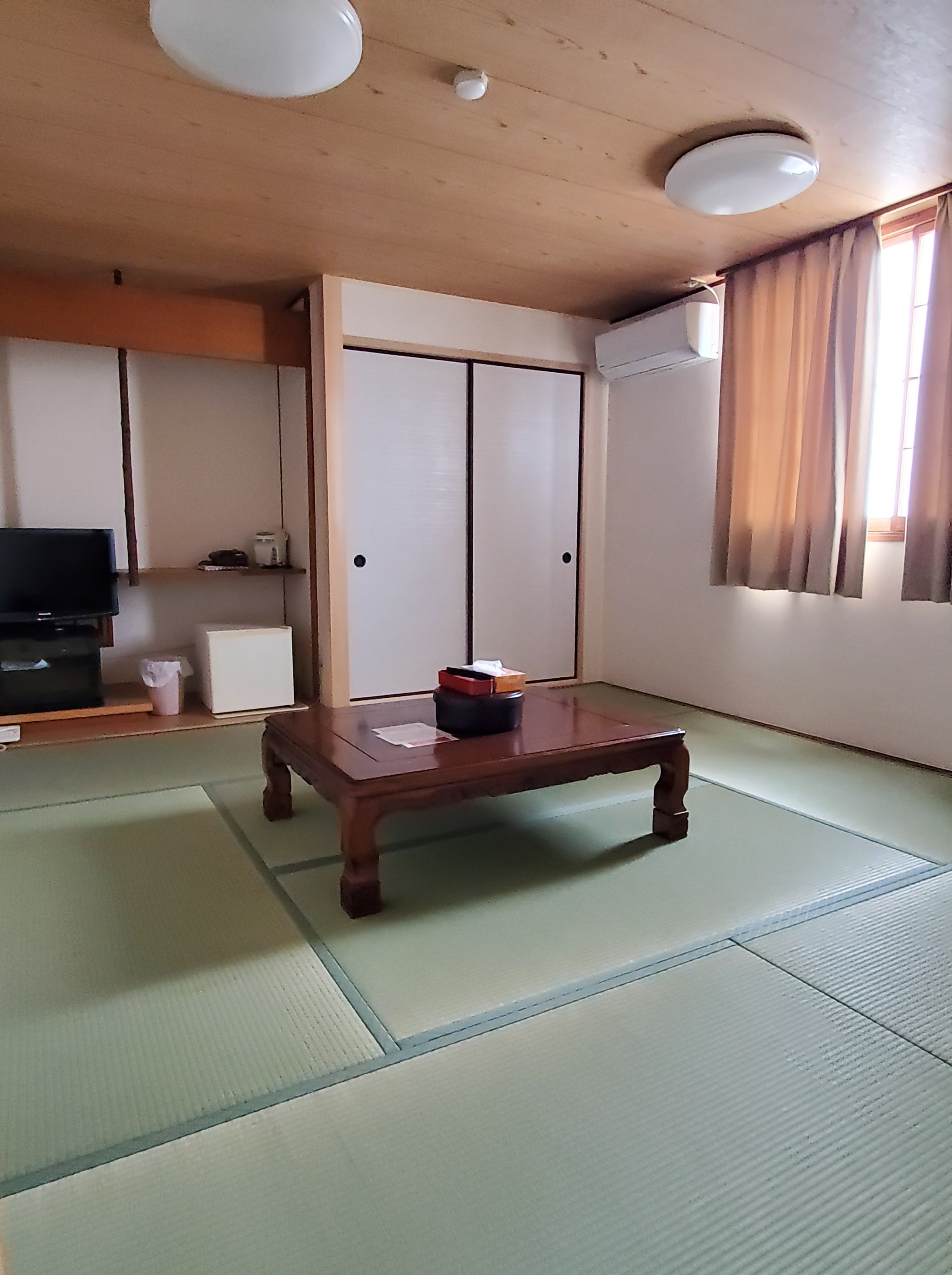 Main building Japanese-style non-smoking room