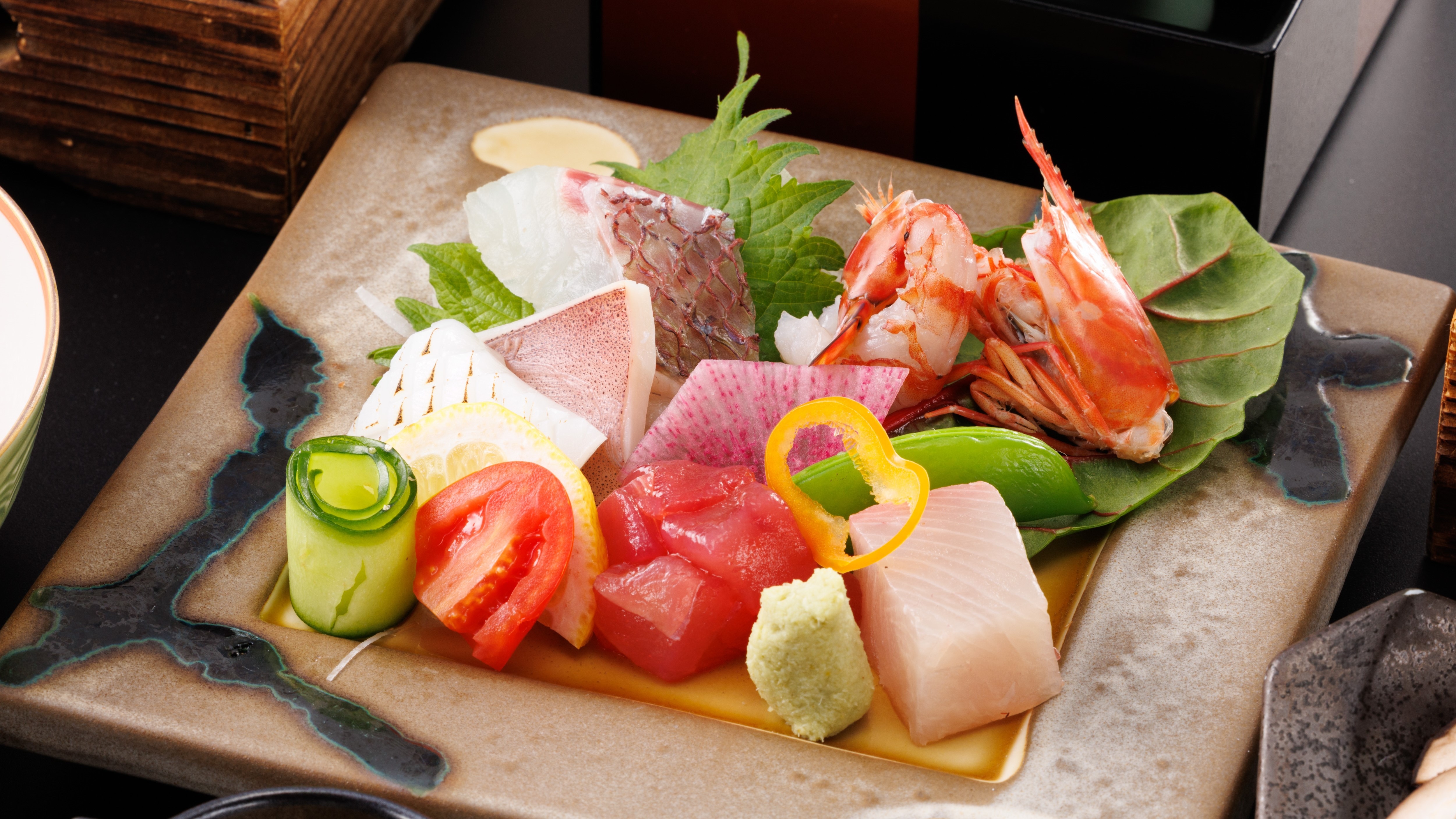 特色懷石生魚片