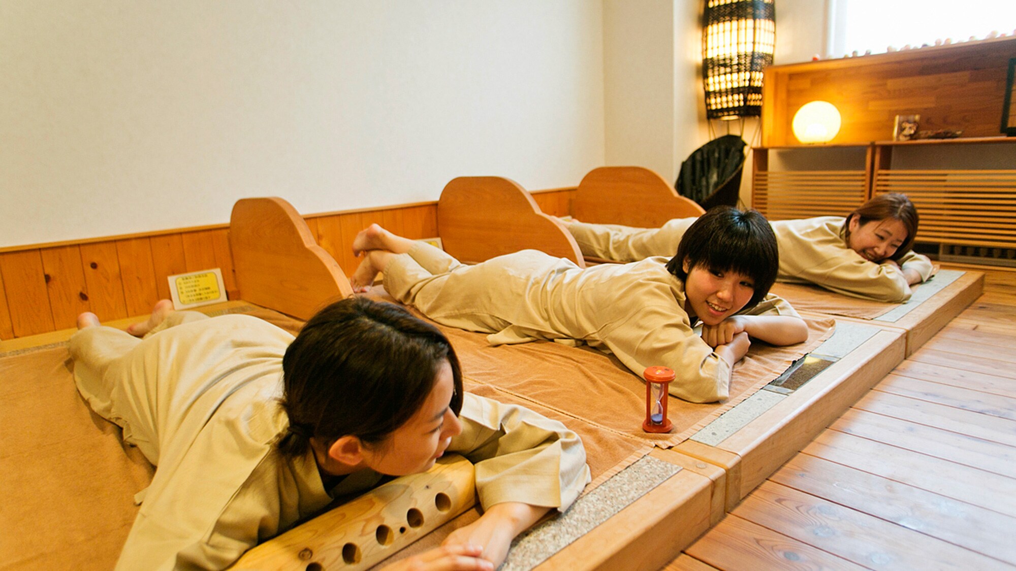 ● [Gundam bath "Kokoraku"] Warms the body and activates the metabolism.