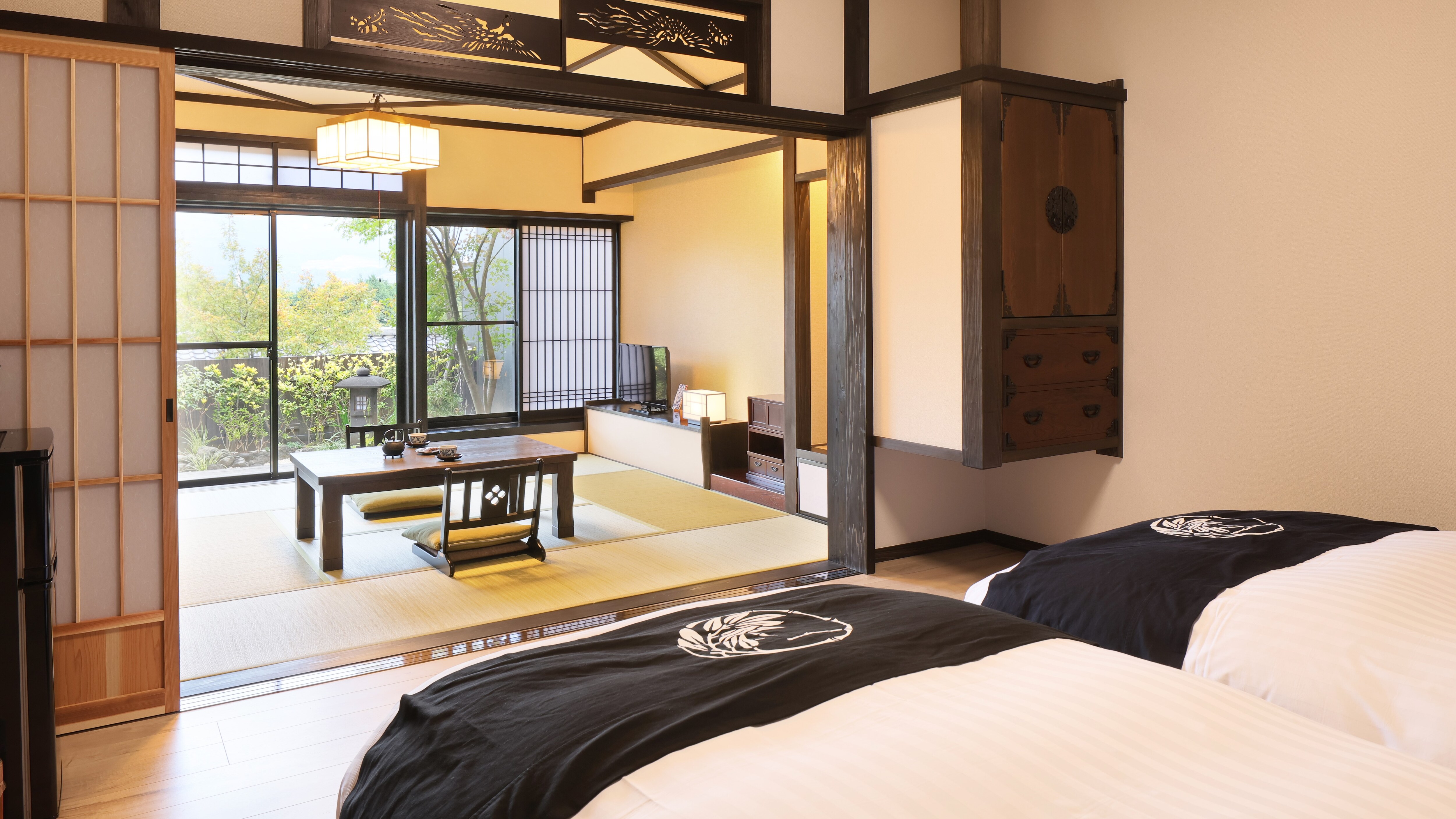 [Renewed in 2024] Open-air bath included [Japanese-Western style room] Japanese-style room approx. 11 tatami mats + Western-style room approx. 10 tatami mats [Seika]