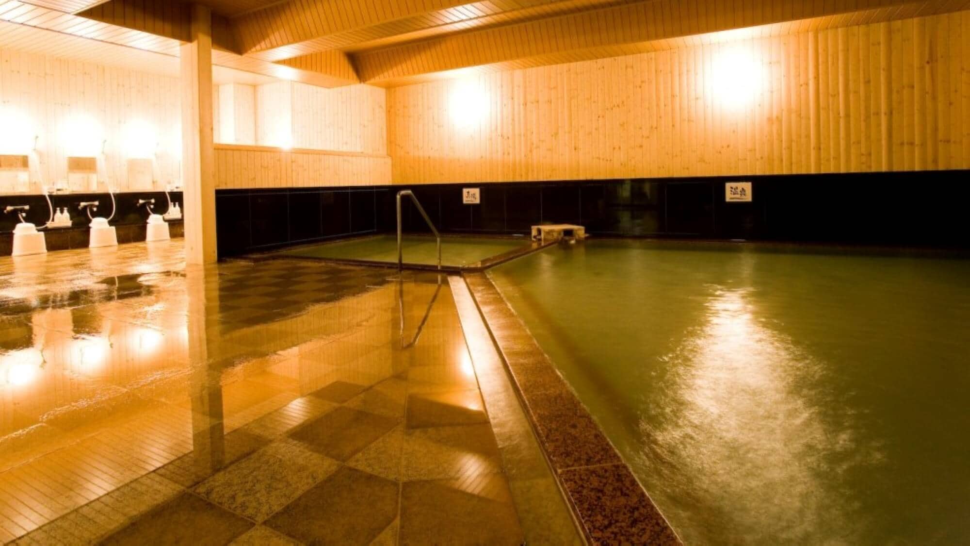 It is a natural hot spring that is 100% free flowing from the hot spring in the large communal bath.