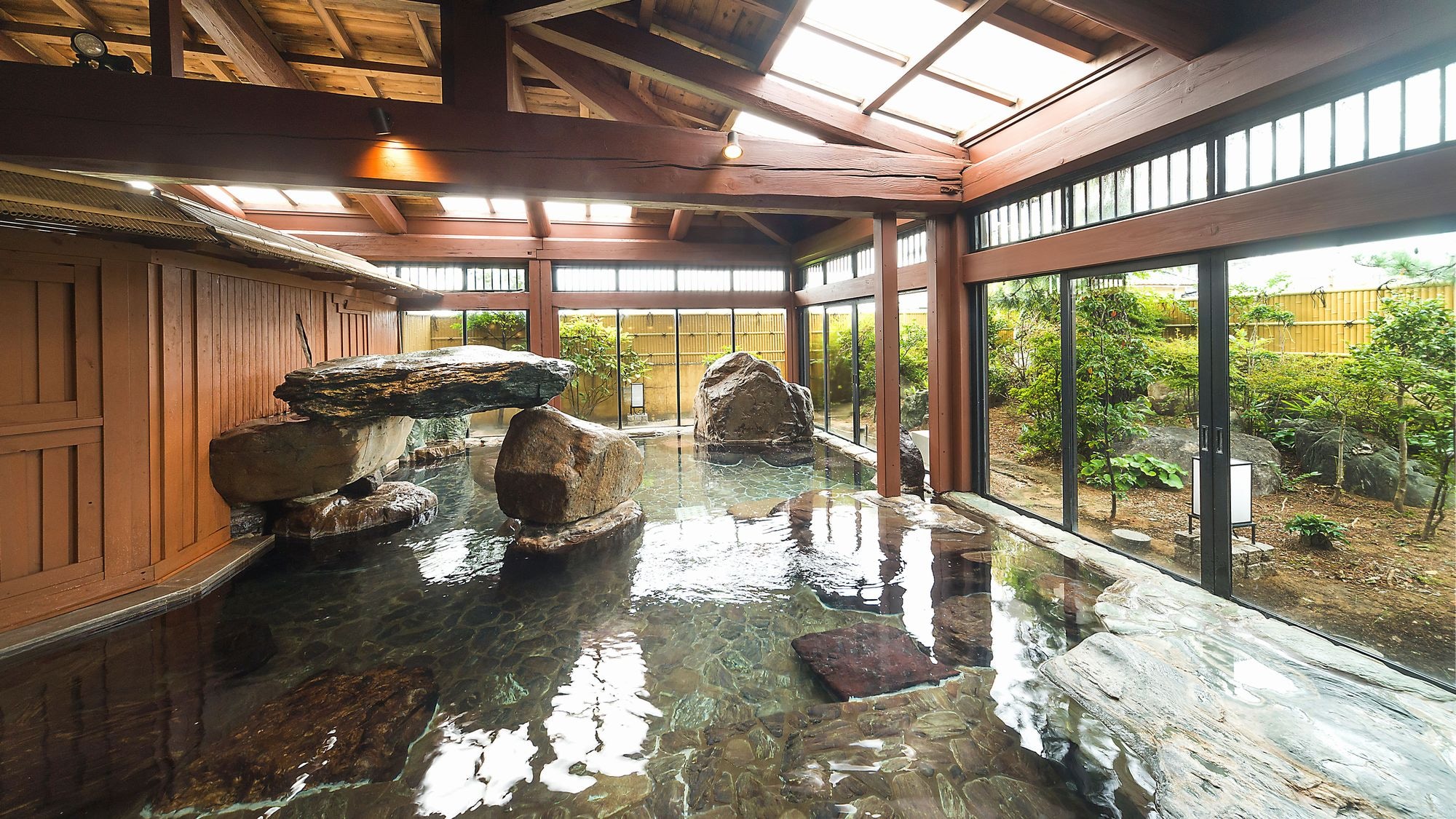 [Hanako no Yu] *一個美麗的溫泉終於充滿了浴缸，一個有名的溫泉，皮膚光滑，癒合