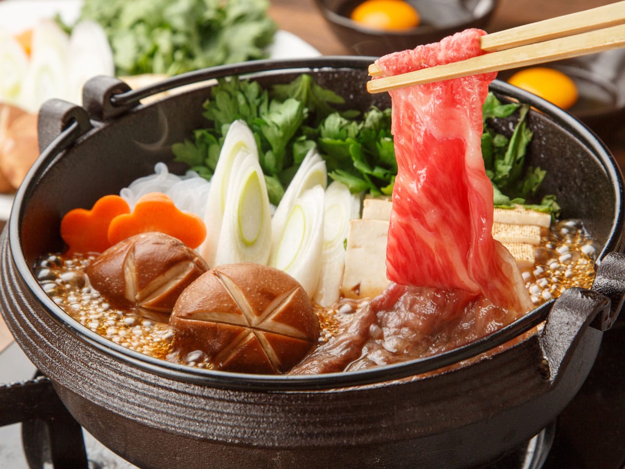 Hình ảnh bữa tối theo phong cách Sukiyaki
