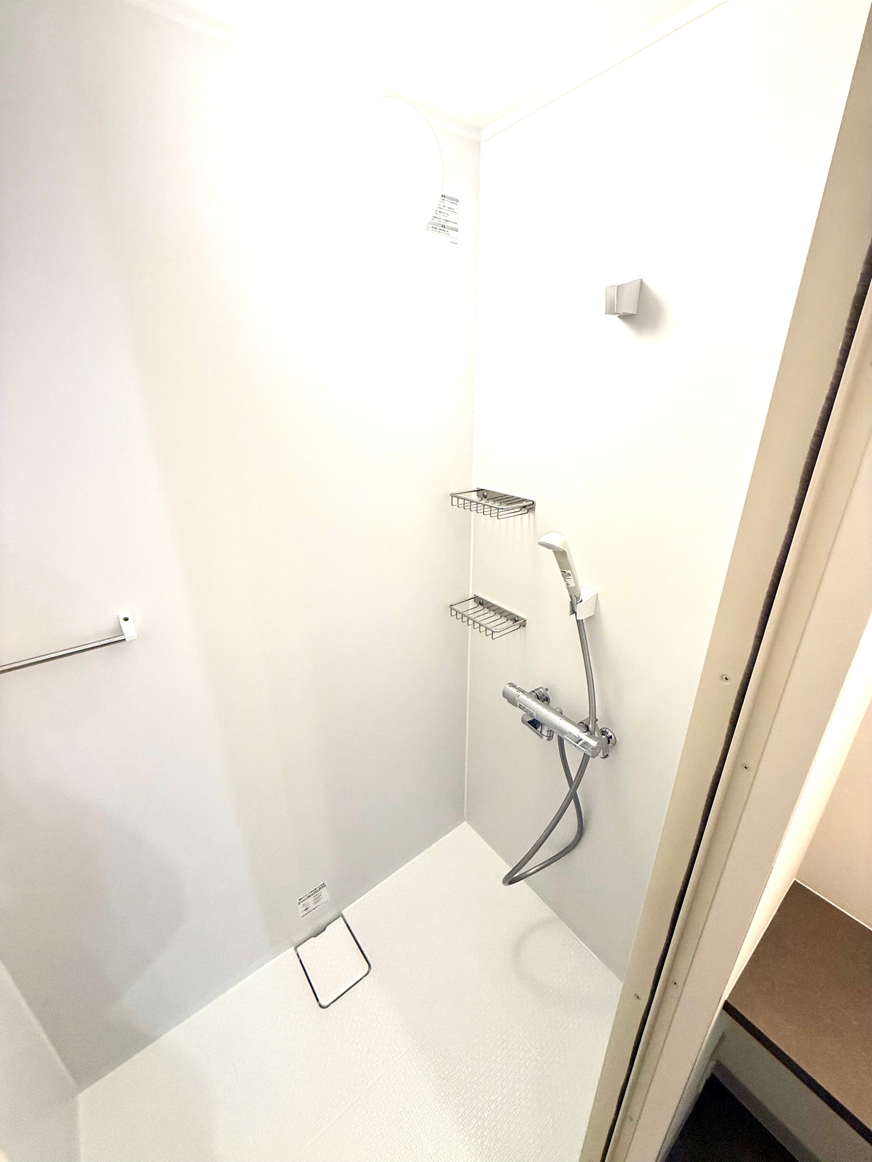 Shower_Shared shower room