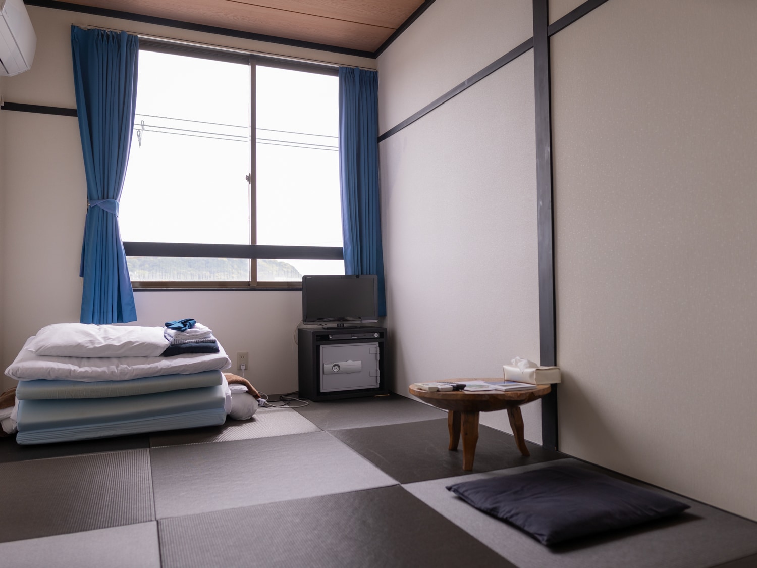 Kamar bergaya Jepang 5 tikar tatami