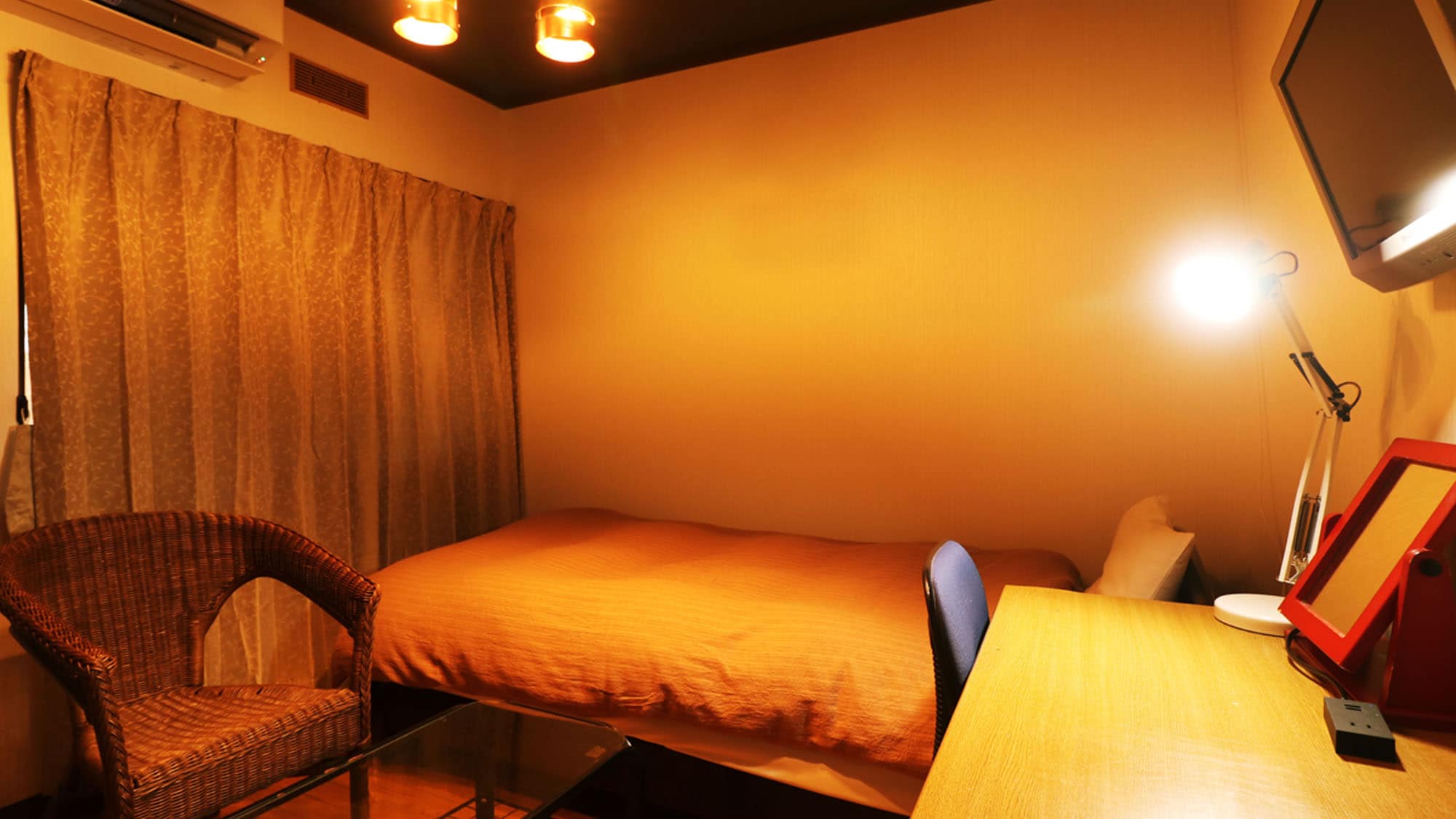 # [Single] Simple room. This room is ideal for business travelers and solo travelers.