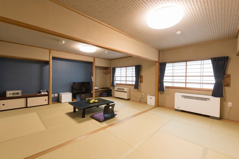 Room where you can stay with your pet (17 tatami mats)