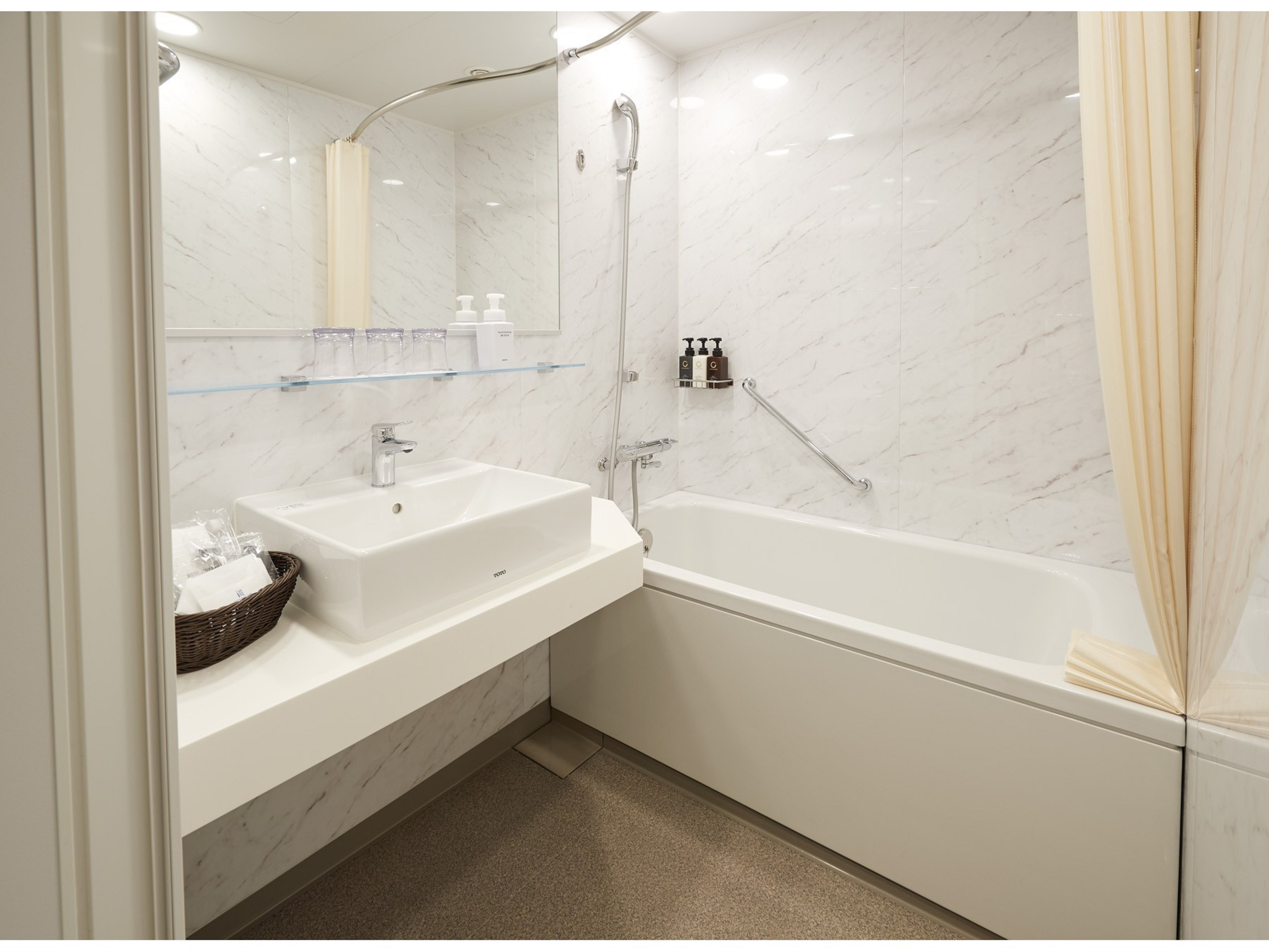 Twin bathroom 12000px