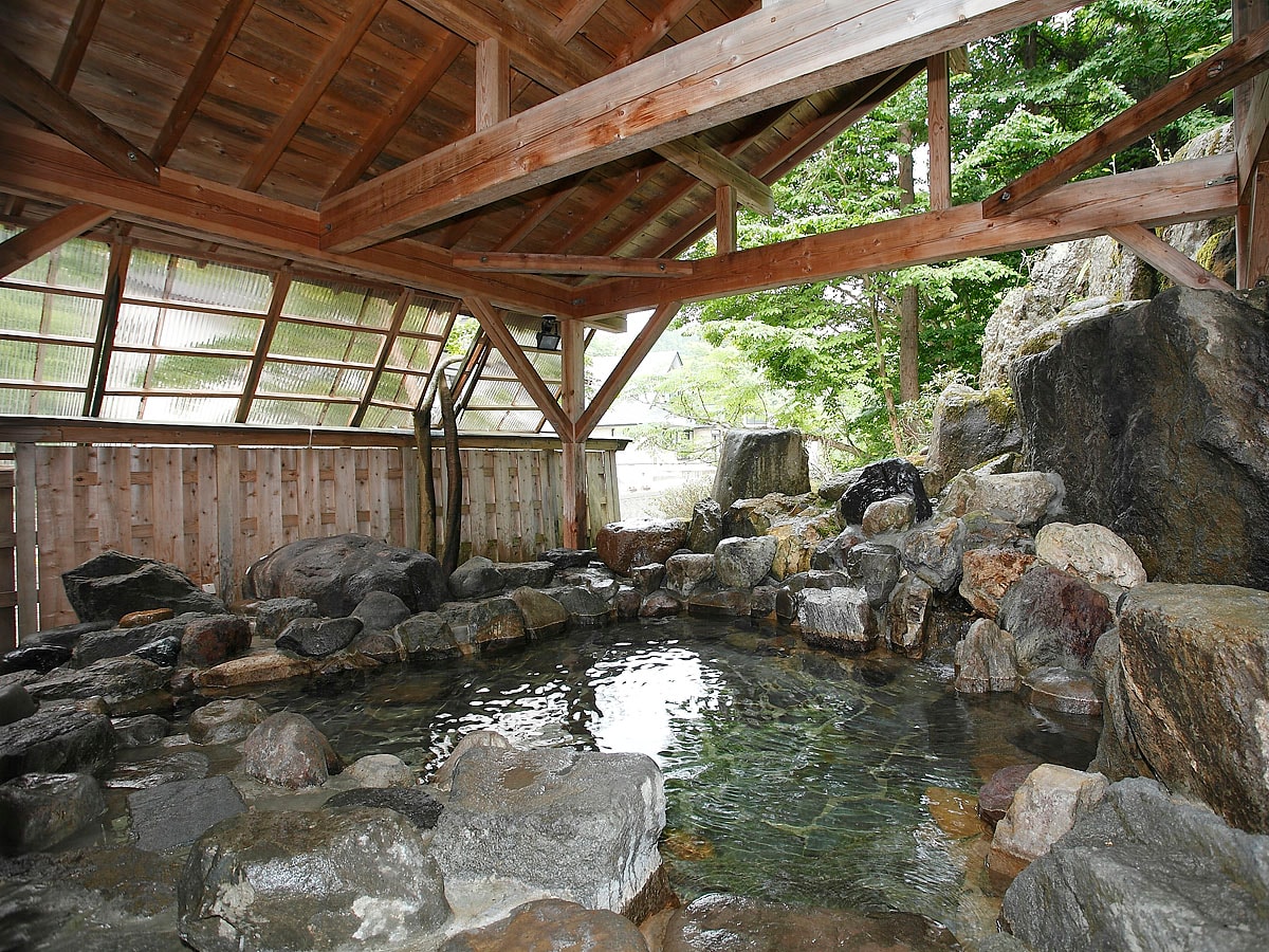 Ladies' Large Open-Air Bath