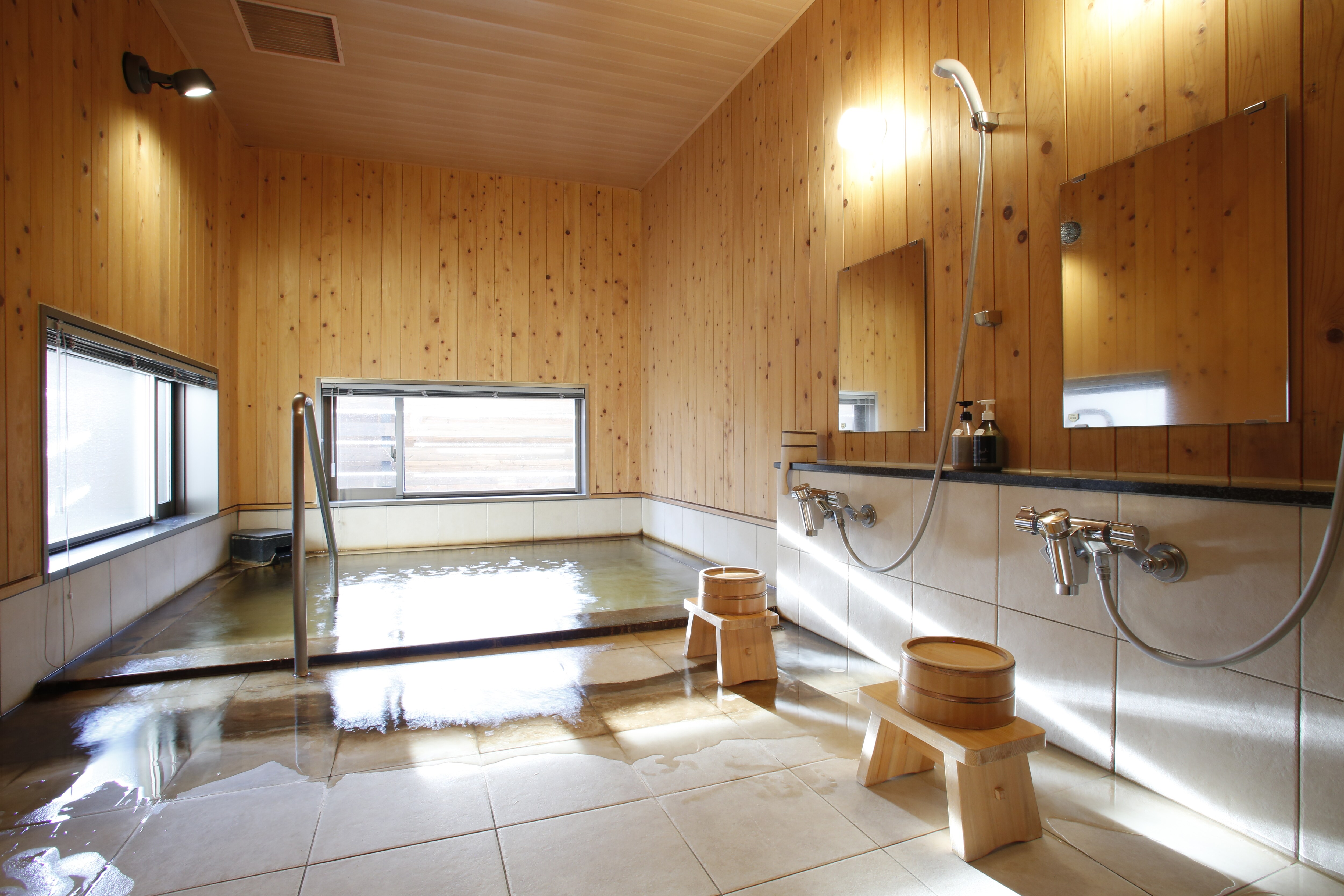 New building private bath
