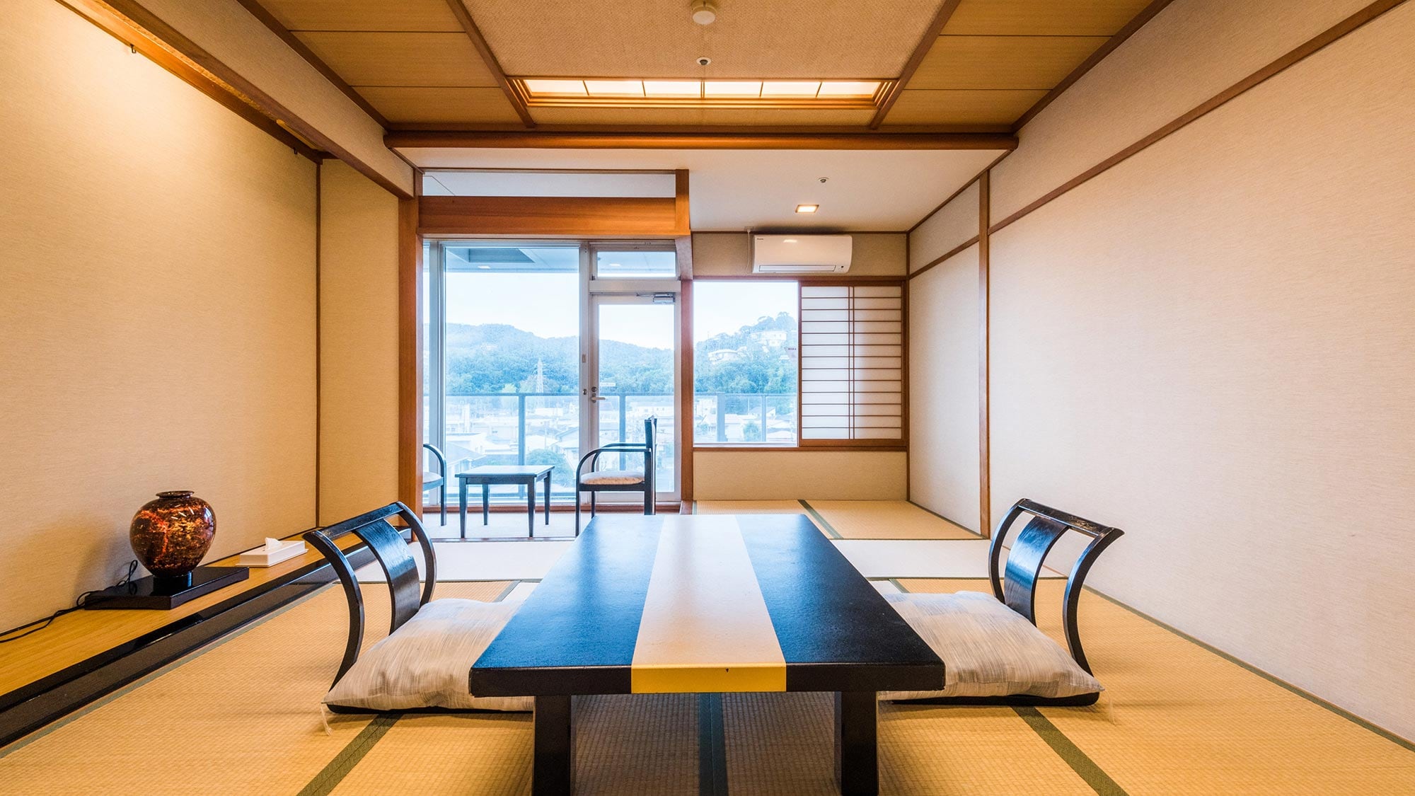 [Non-smoking] Japanese-style room 10 tatami mats-an example