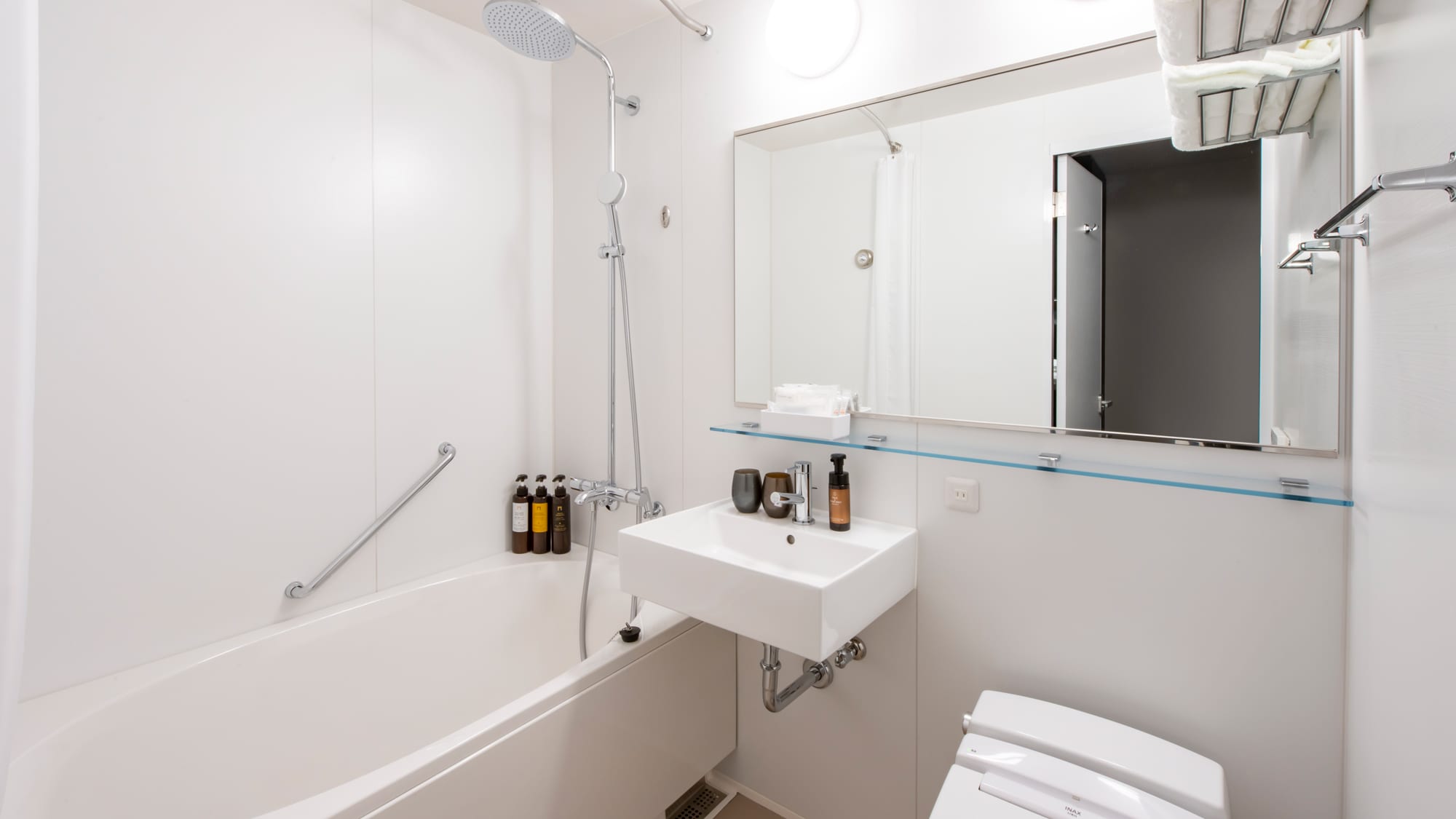 Authentic (21-24 square meters)