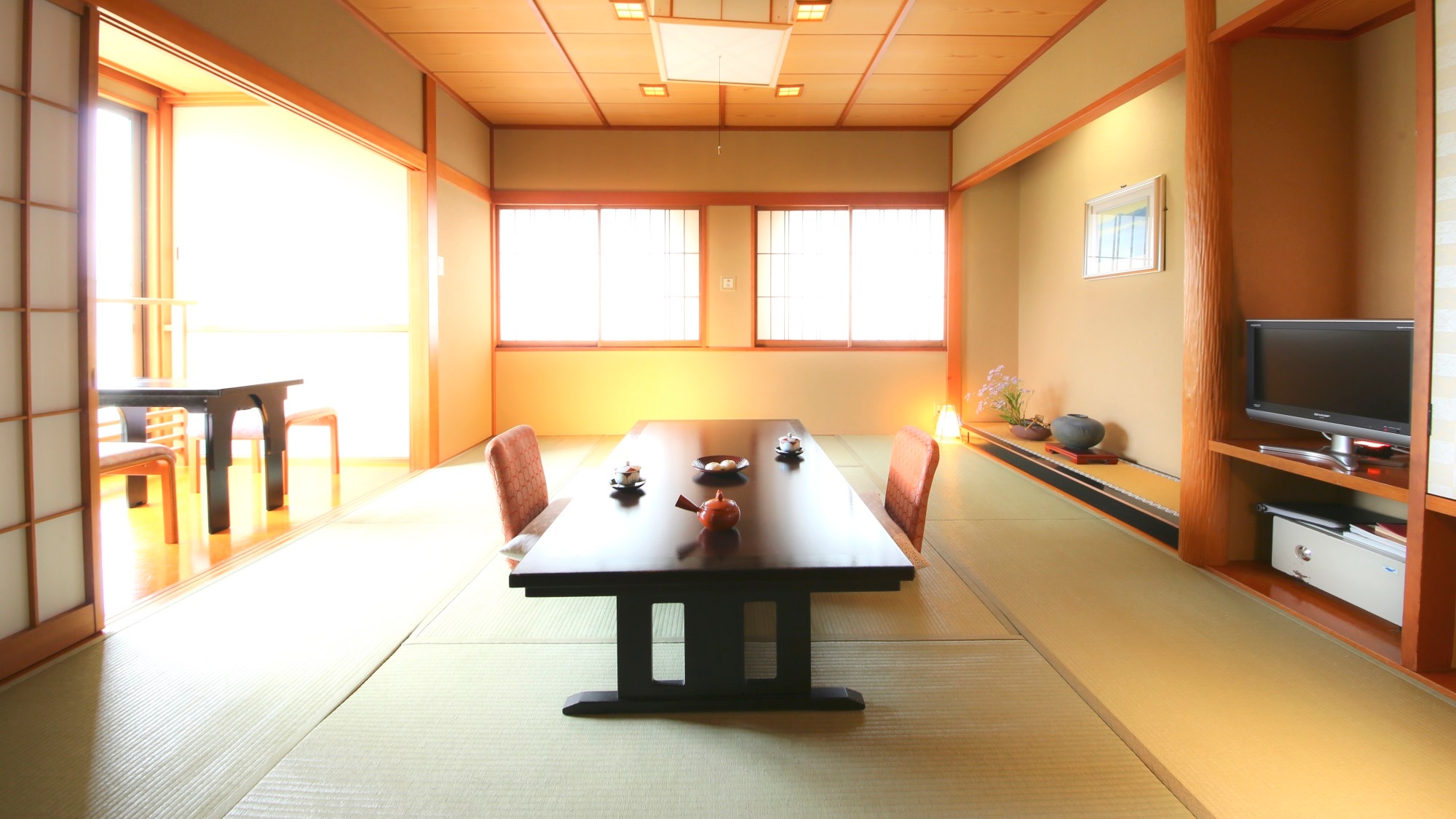 [Main building] Standard Japanese-Western room