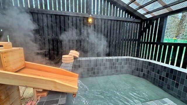cottage garden wan hot spring