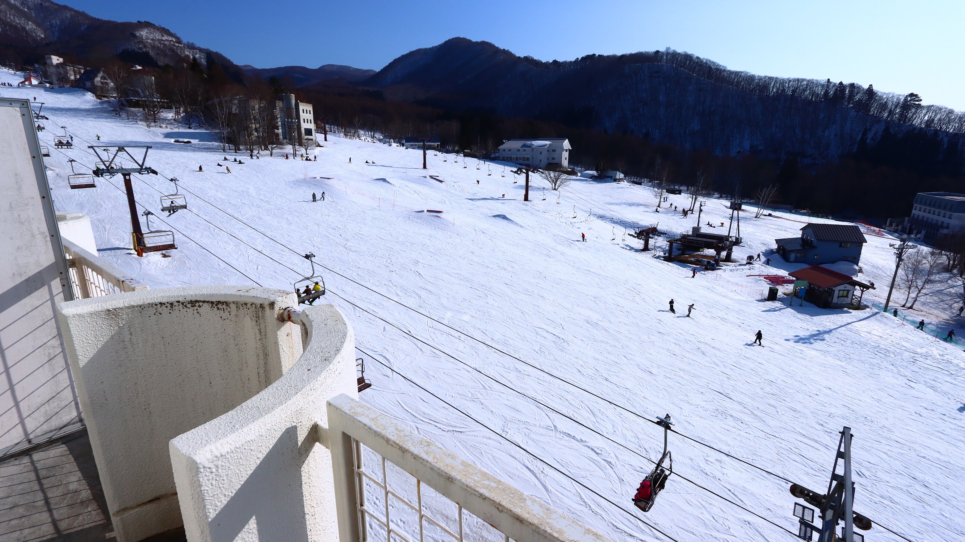 [景觀優美的日式房間，有浴室和廁所]