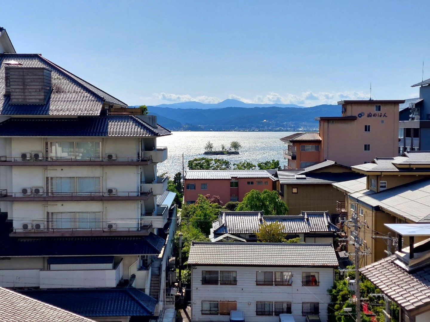 20260515_152004　部屋からの眺め（諏訪湖方面）.jpg