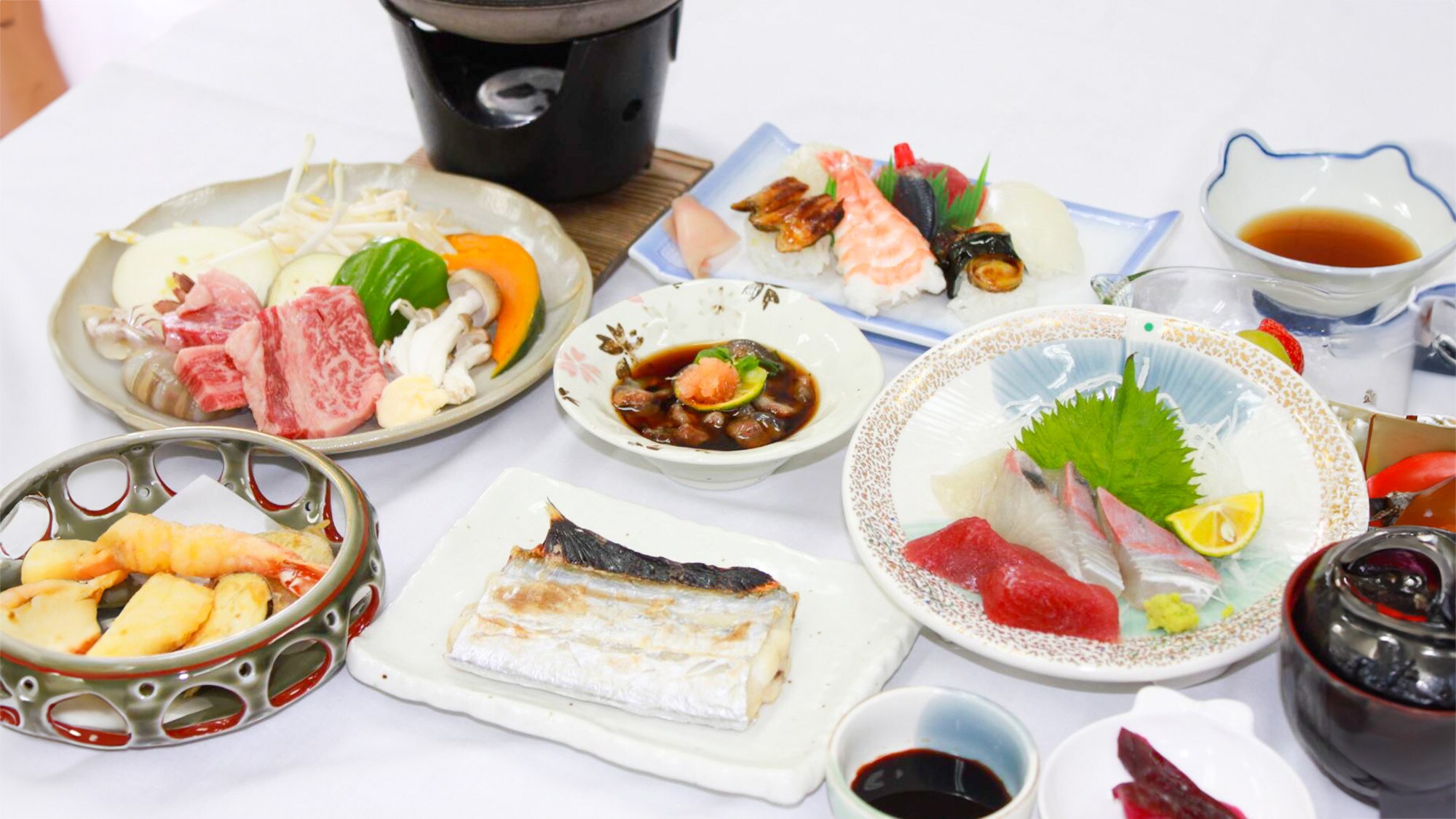 Dishes made with seasonal local ingredients, including fresh fish and meat caught in the sea off Awaji Island