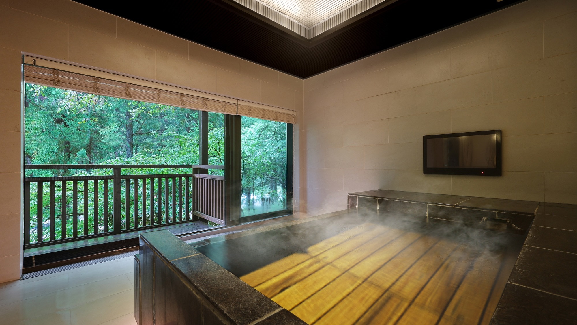 [Kaze] Western-style room with an indoor bath with natural hot spring water (Bettei Mizukian)