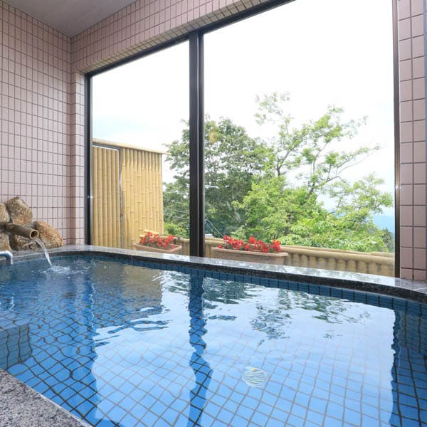Kamar Mandi *Dari sini Anda dapat melihat pemandangan pegunungan