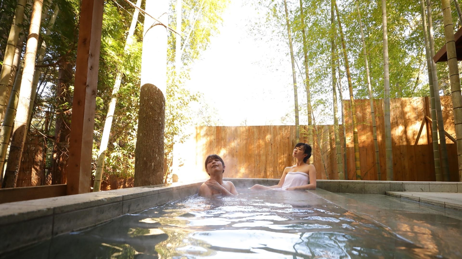 <Private bath / Mori no Komichi> Spacious if two people enter. Luxuriously rent a room that is large enough for 4 people.