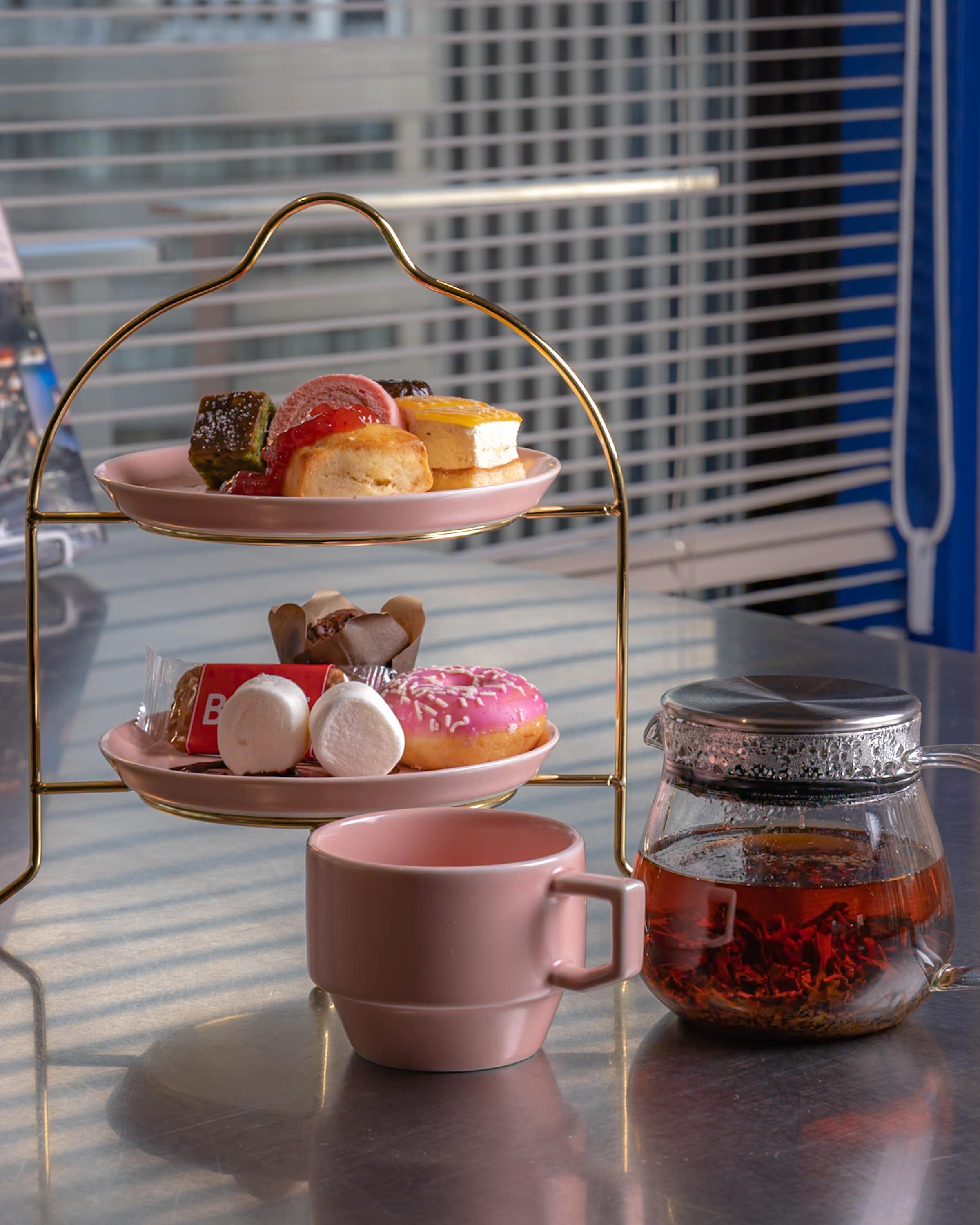 [Free afternoon tea - 2 PM - 5 PM]