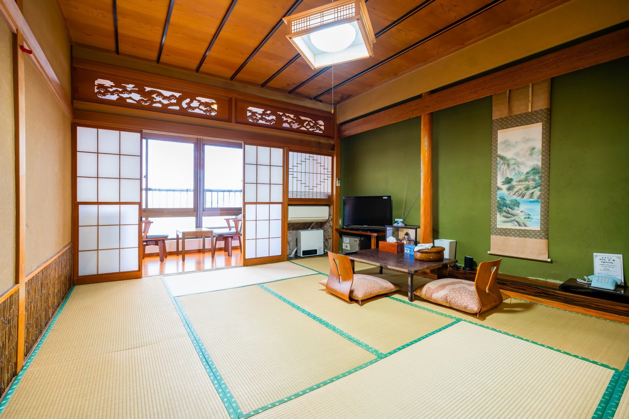 [Guest room example]