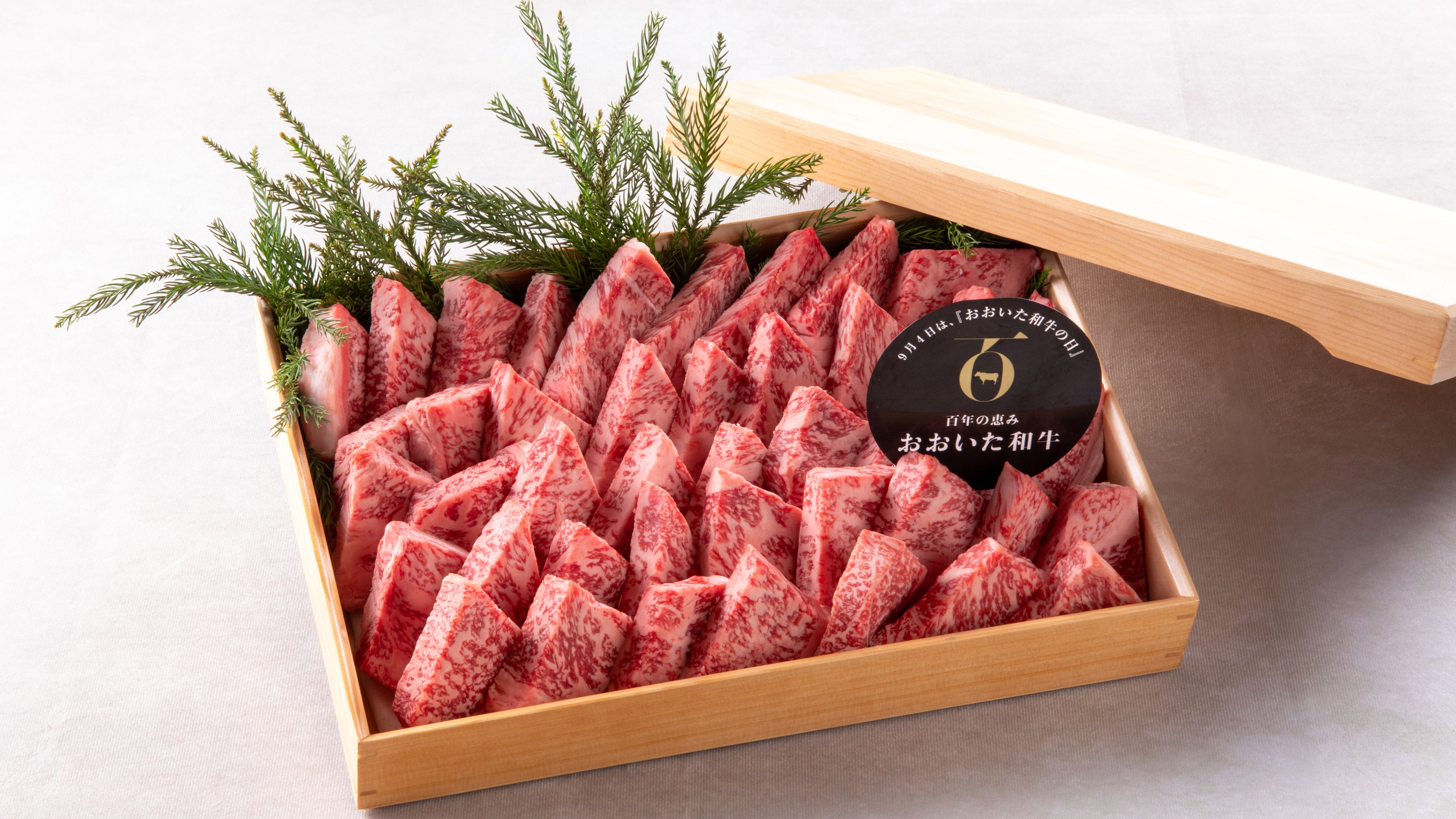 Astaga! Nikmati daging berkualitas tinggi ini di prasmanan. Koki akan memanggang makanan dengan hati-hati sesuai dengan preferensi pelanggan *Ini adalah gambar.
