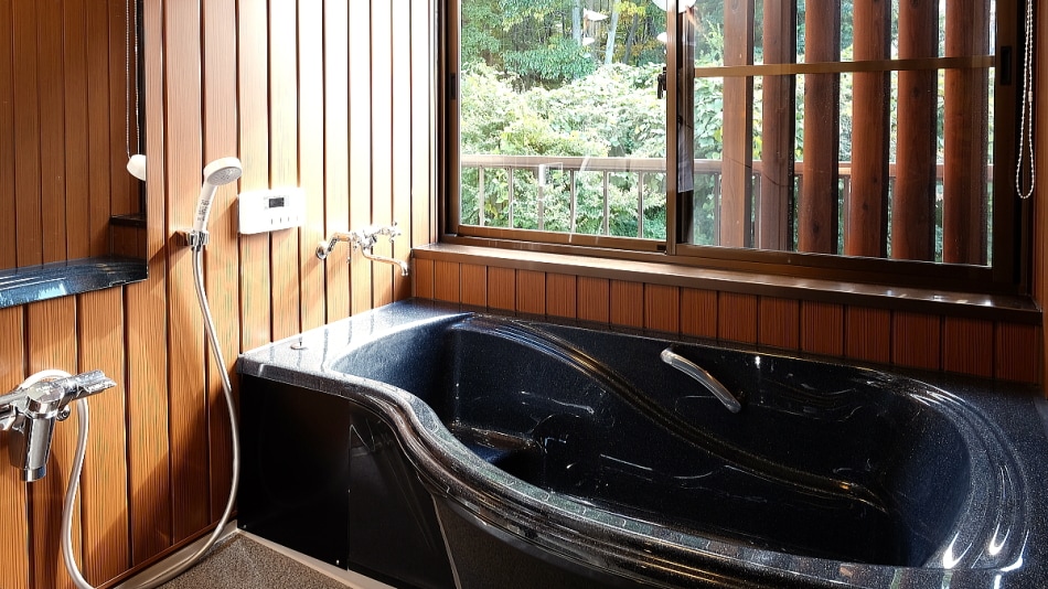 NEW! [Private bath, 10 tatami Japanese-style room] A room connected to a relaxation room with a private bath ~ Non-smoking ~